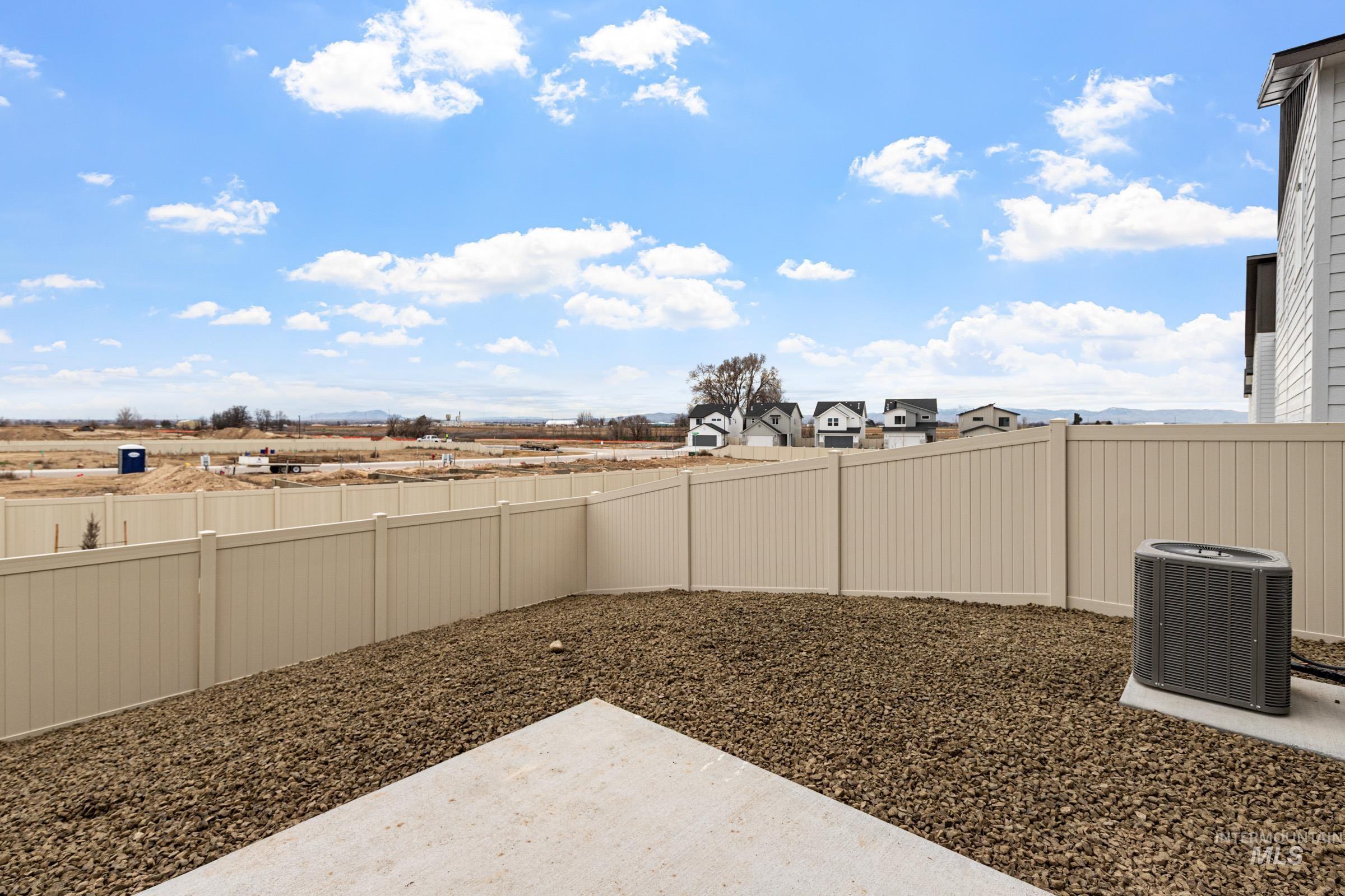 10818 Rutland St, Caldwell, Idaho 83605, 3 Bedrooms, 2.5 Bathrooms, Residential For Sale, Price $376,990,MLS 98978056