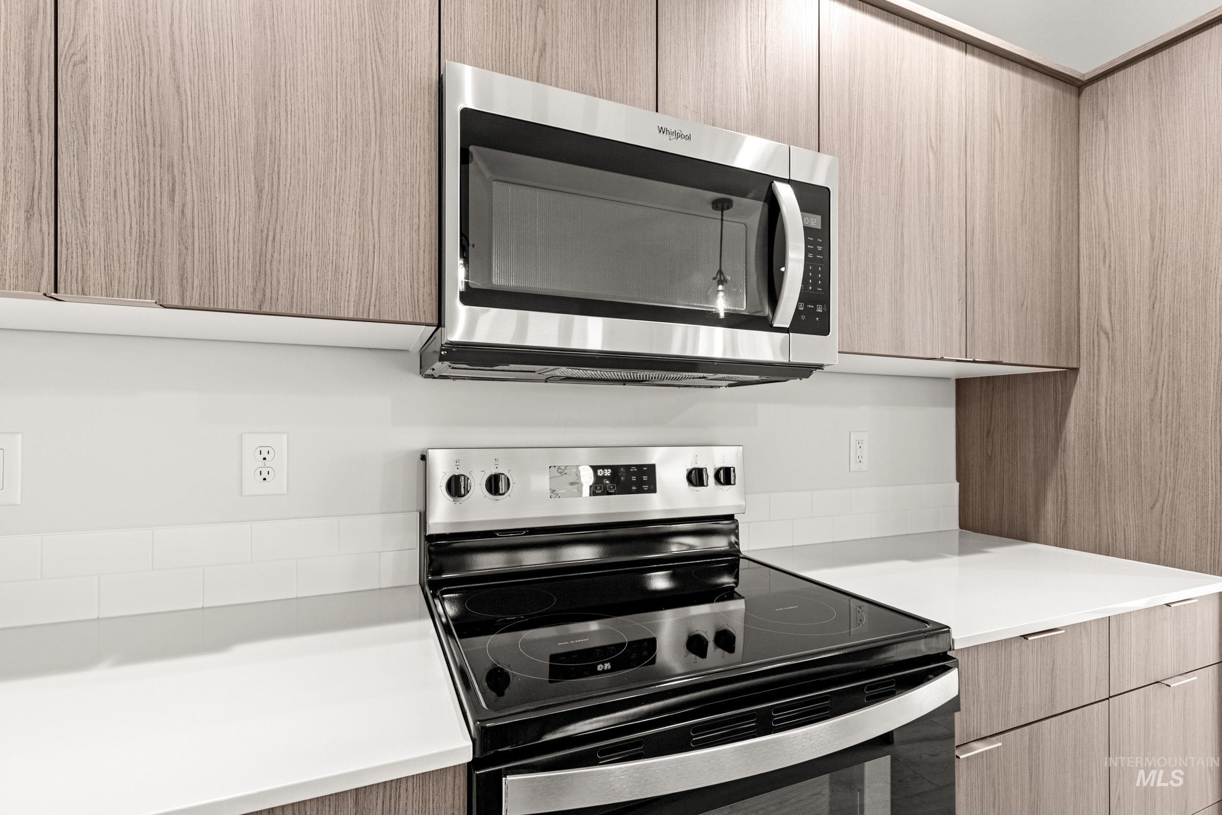 10818 Rutland St, Caldwell, Idaho 83605, 3 Bedrooms, 2.5 Bathrooms, Residential For Sale, Price $376,990,MLS 98978056