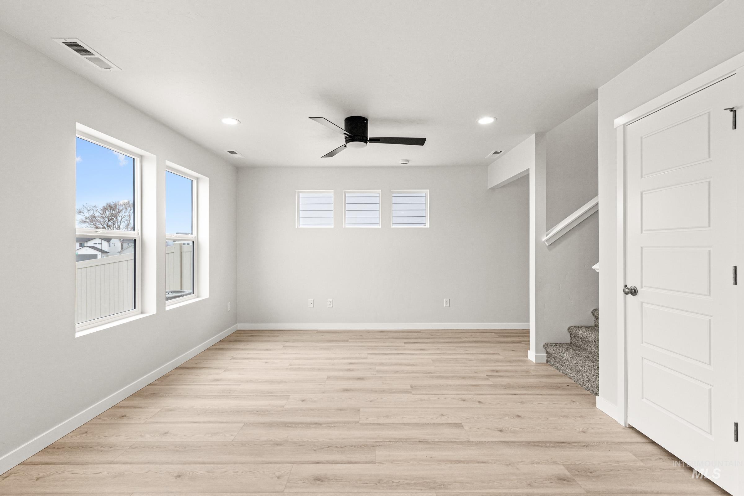 10818 Rutland St, Caldwell, Idaho 83605, 3 Bedrooms, 2.5 Bathrooms, Residential For Sale, Price $376,990,MLS 98978056