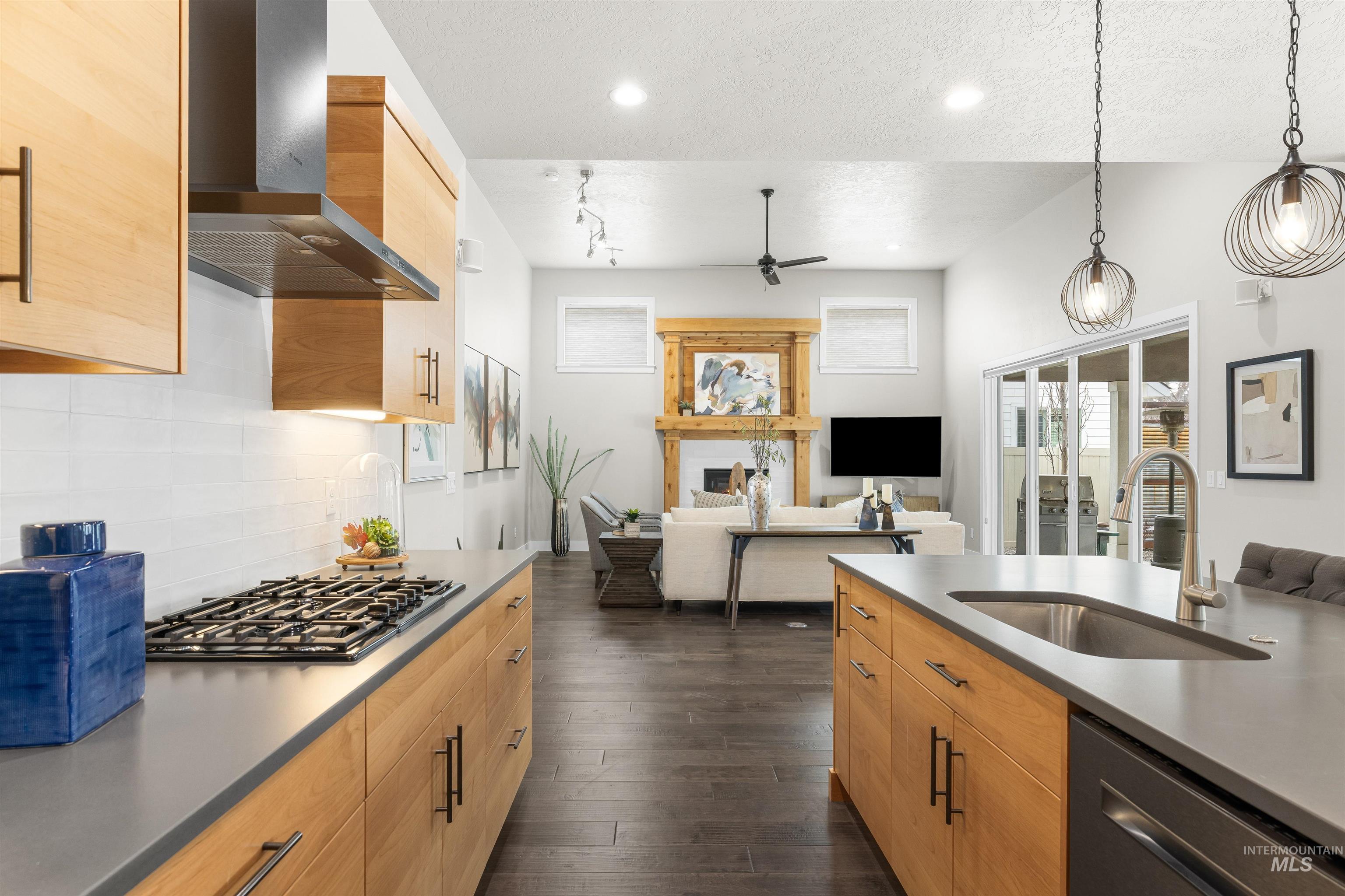 4143 W Prickly Pear Dr, Eagle, Idaho 83616, 3 Bedrooms, 2.5 Bathrooms, Residential For Sale, Price $874,900, 98978058