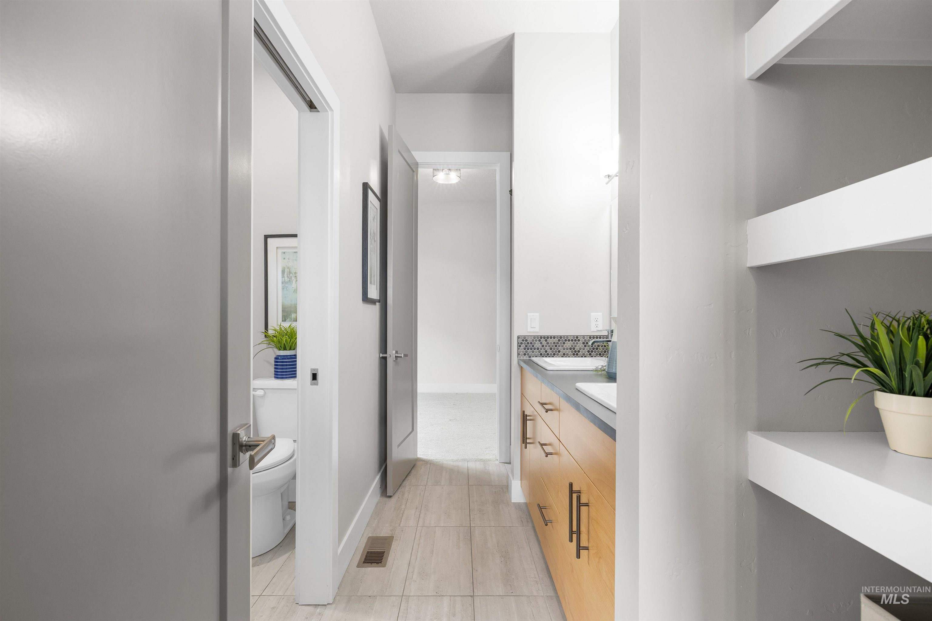 4143 W Prickly Pear Dr, Eagle, Idaho 83616, 3 Bedrooms, 2.5 Bathrooms, Residential For Sale, Price $874,900, 98978058