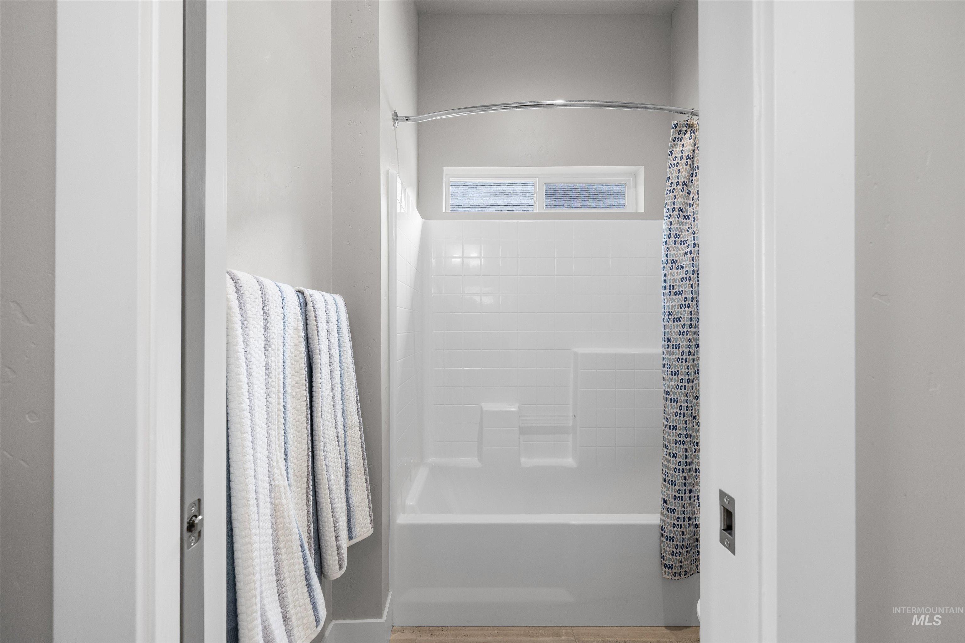 4143 W Prickly Pear Dr, Eagle, Idaho 83616, 3 Bedrooms, 2.5 Bathrooms, Residential For Sale, Price $874,900, 98978058