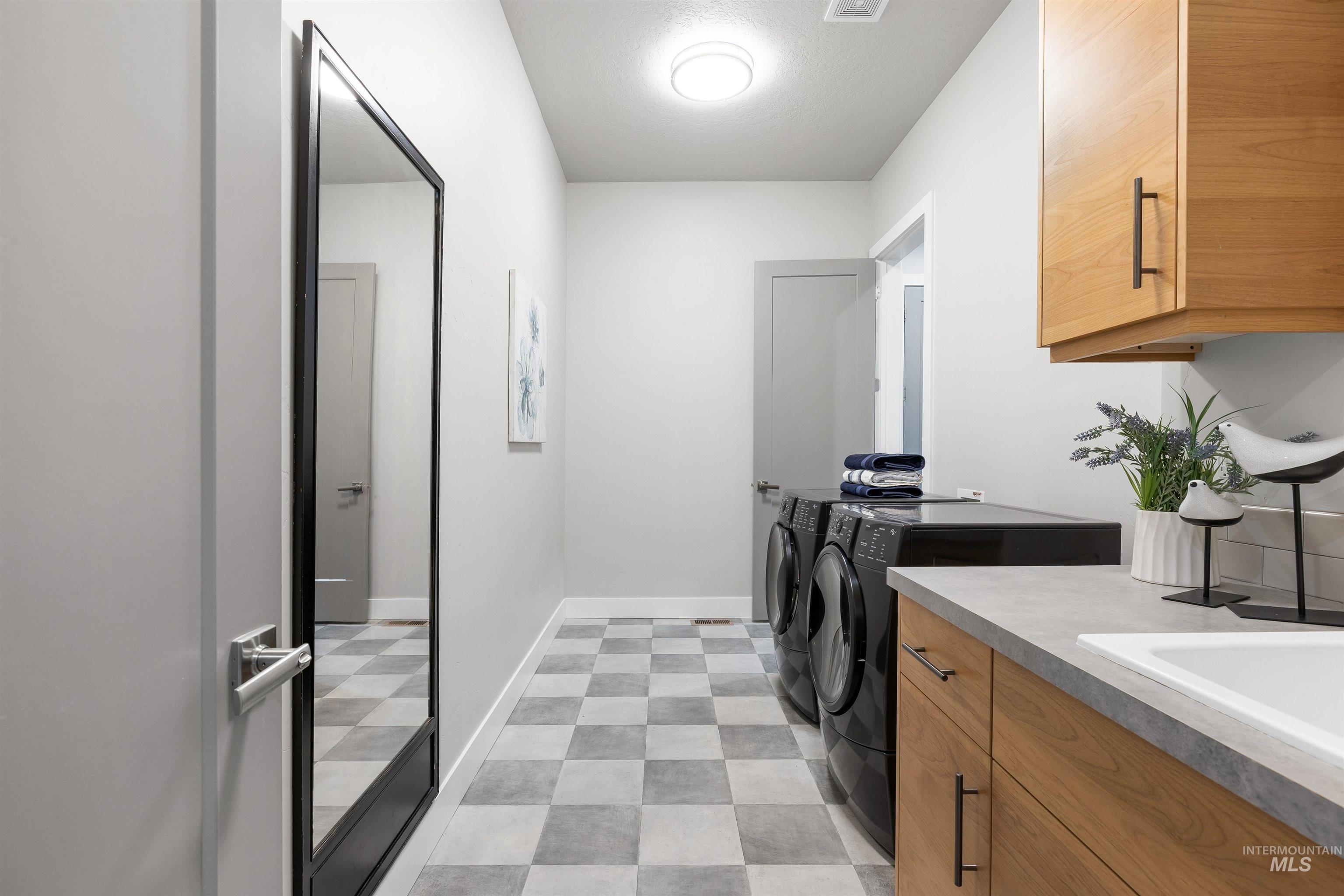 4143 W Prickly Pear Dr, Eagle, Idaho 83616, 3 Bedrooms, 2.5 Bathrooms, Residential For Sale, Price $874,900, 98978058