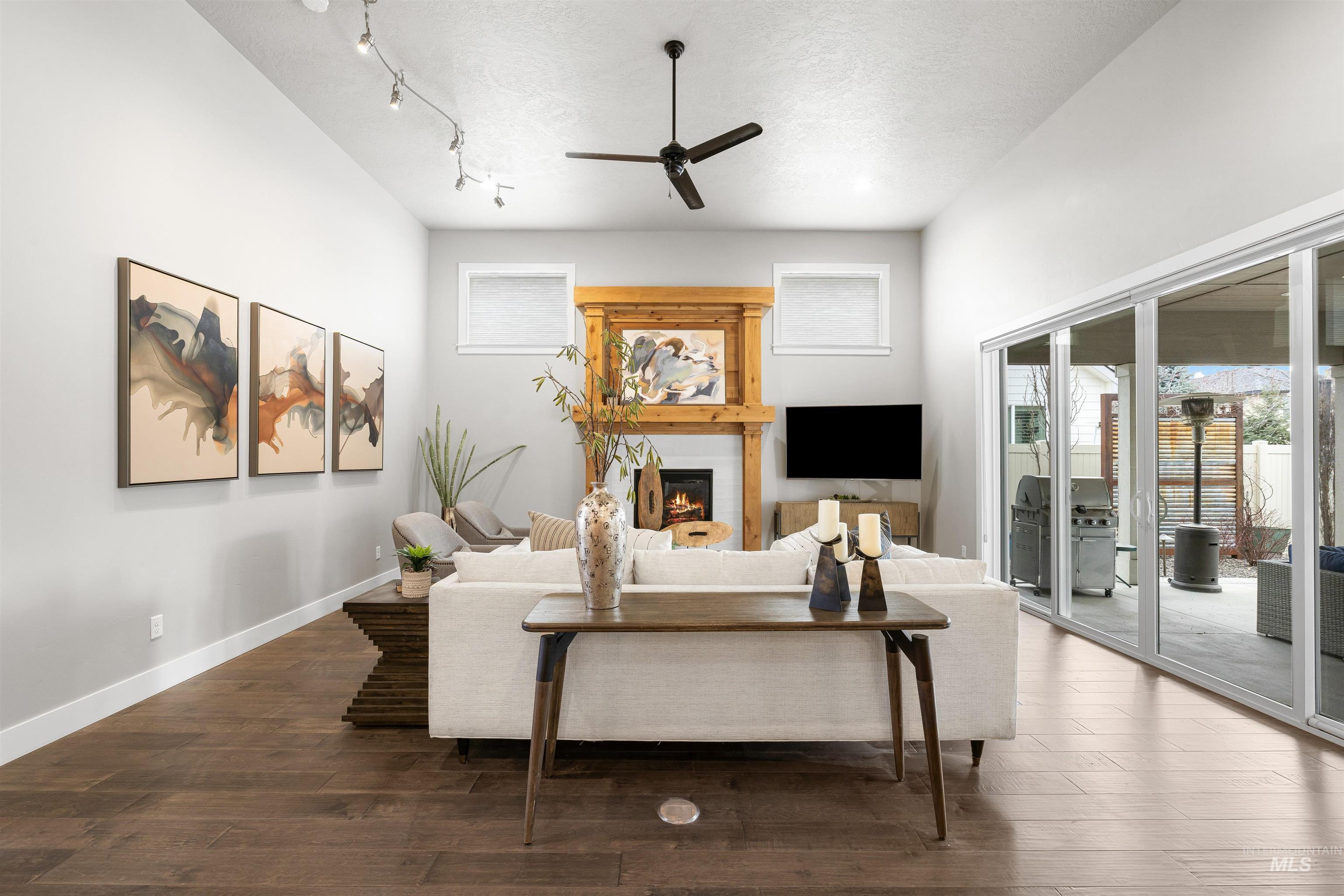 4143 W Prickly Pear Dr, Eagle, Idaho 83616, 3 Bedrooms, 2.5 Bathrooms, Residential For Sale, Price $874,900, 98978058