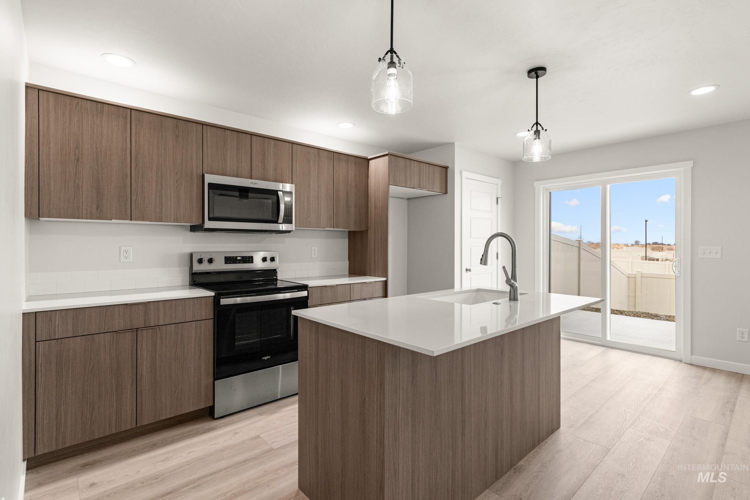 10830 Rutland St, Caldwell, Idaho 83605, 3 Bedrooms, 2.5 Bathrooms, Residential For Sale, Price $374,990,MLS 98978059