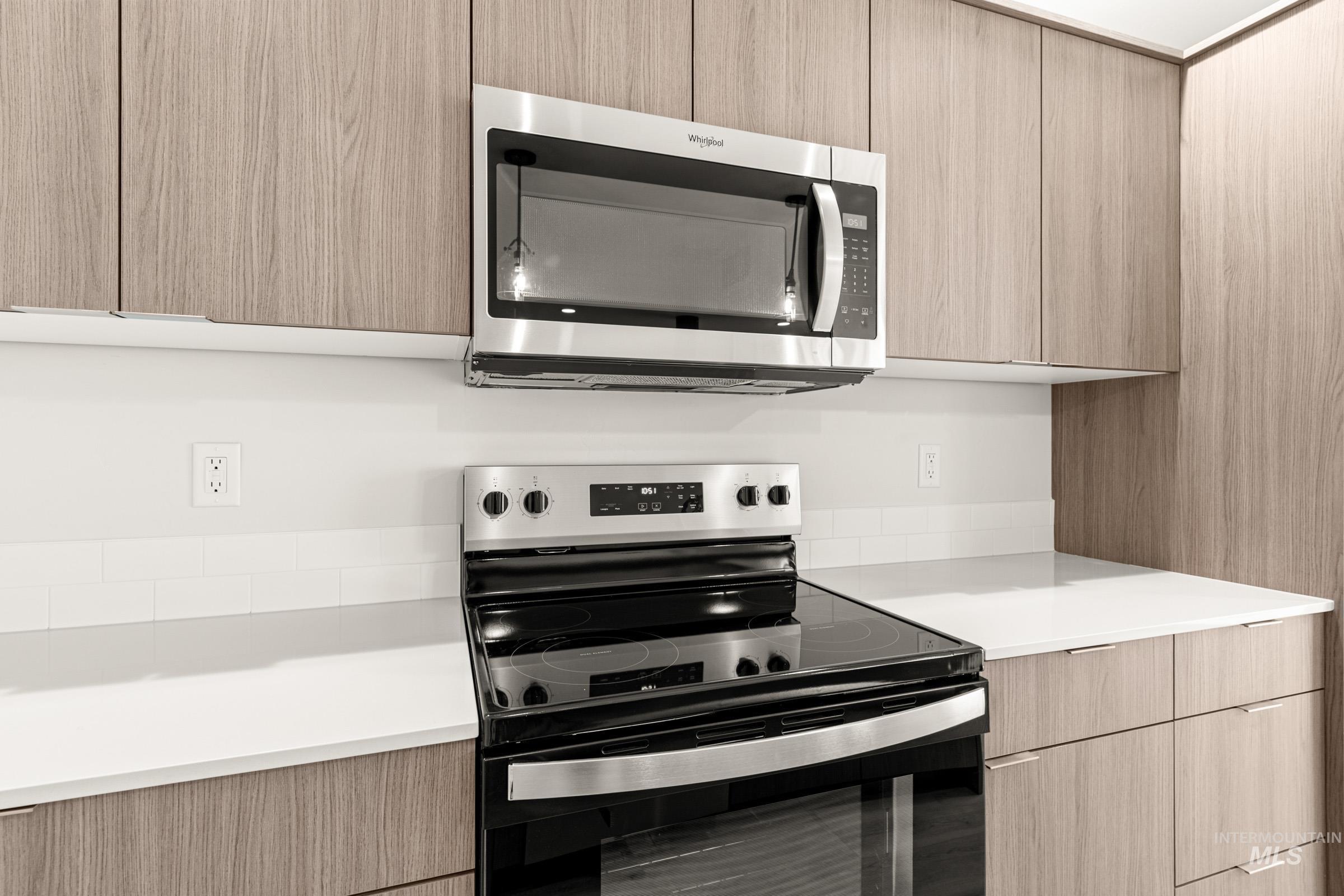 10830 Rutland St, Caldwell, Idaho 83605, 3 Bedrooms, 2.5 Bathrooms, Residential For Sale, Price $374,990,MLS 98978059