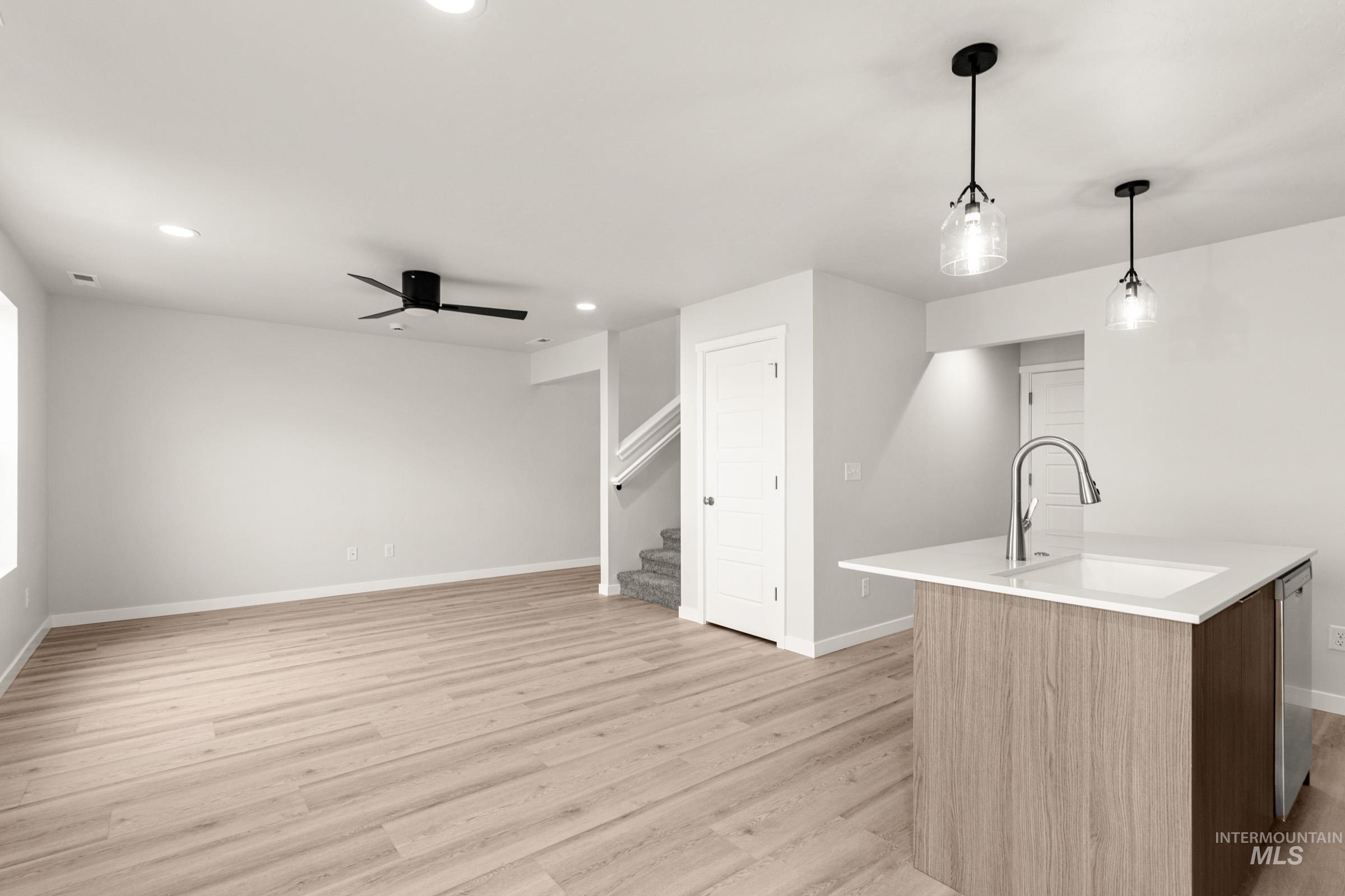 10830 Rutland St, Caldwell, Idaho 83605, 3 Bedrooms, 2.5 Bathrooms, Residential For Sale, Price $374,990,MLS 98978059