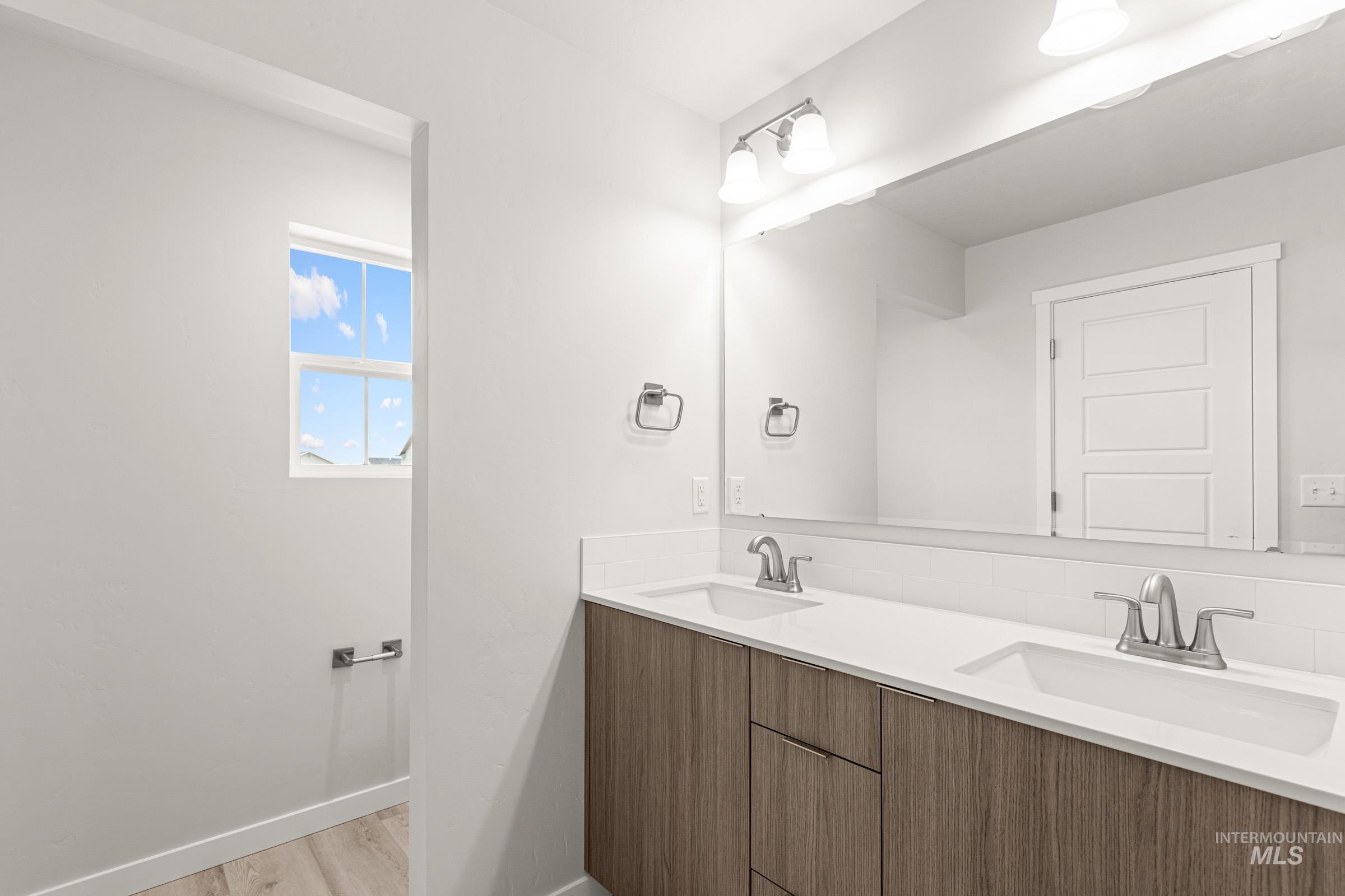 10832 Rutland St, Caldwell, Idaho 83605, 3 Bedrooms, 2.5 Bathrooms, Residential For Sale, Price $375,990, 98978060