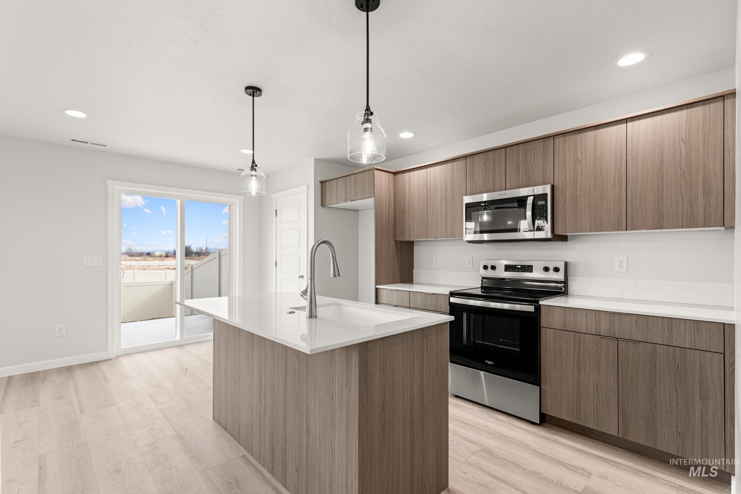 10832 Rutland St, Caldwell, Idaho 83605, 3 Bedrooms, 2.5 Bathrooms, Residential For Sale, Price $375,990, 98978060