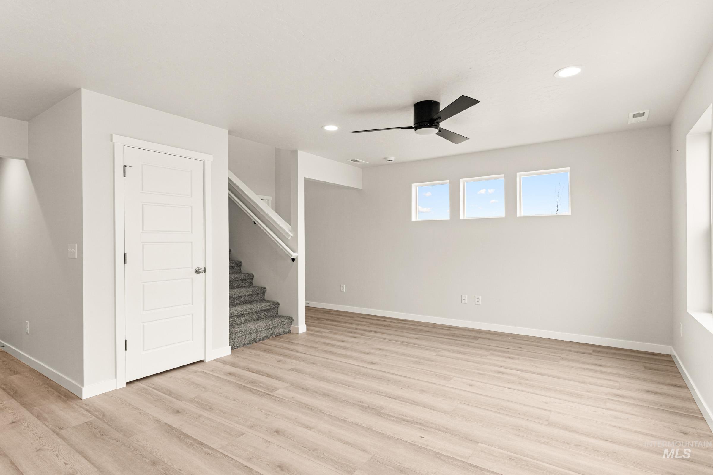 10832 Rutland St, Caldwell, Idaho 83605, 3 Bedrooms, 2.5 Bathrooms, Residential For Sale, Price $375,990, 98978060