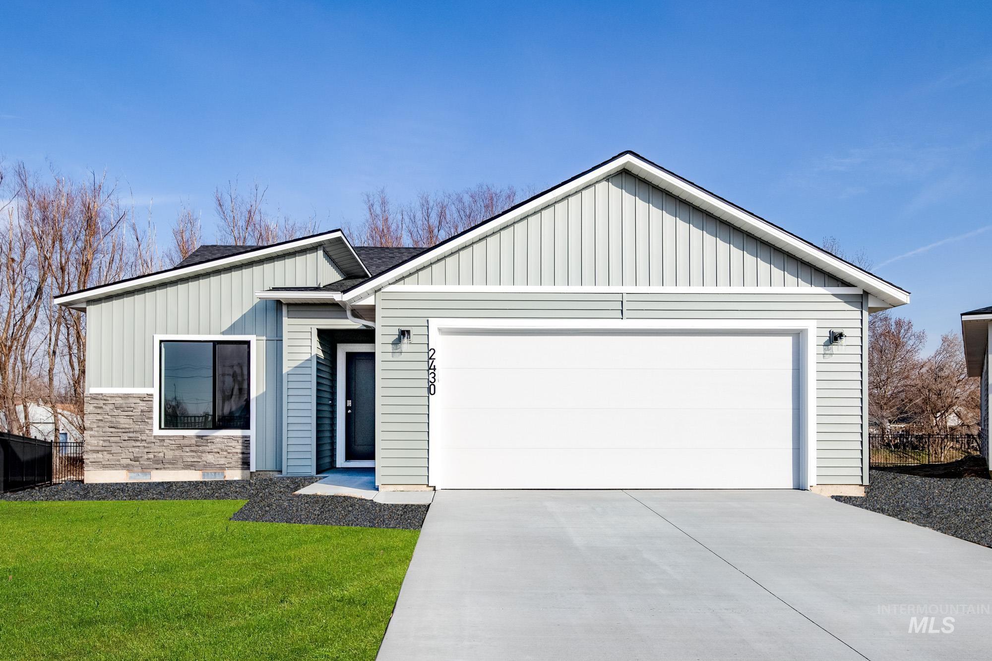 507 Pine St, New Plymouth, Idaho 83655, 3 Bedrooms, 2 Bathrooms, Residential For Sale, Price $394,990,MLS 98978061