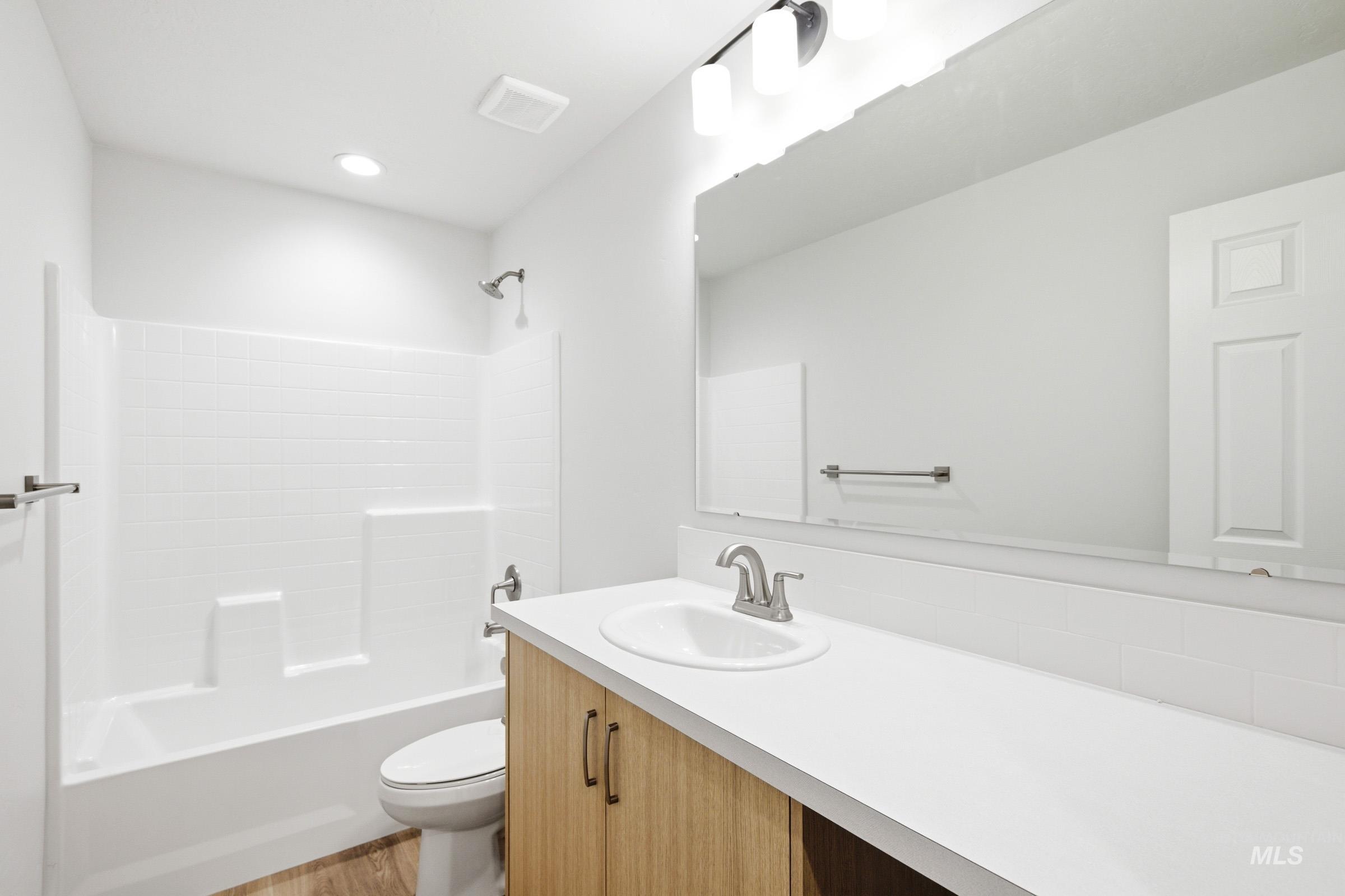 507 Pine St, New Plymouth, Idaho 83655, 3 Bedrooms, 2 Bathrooms, Residential For Sale, Price $394,990,MLS 98978061