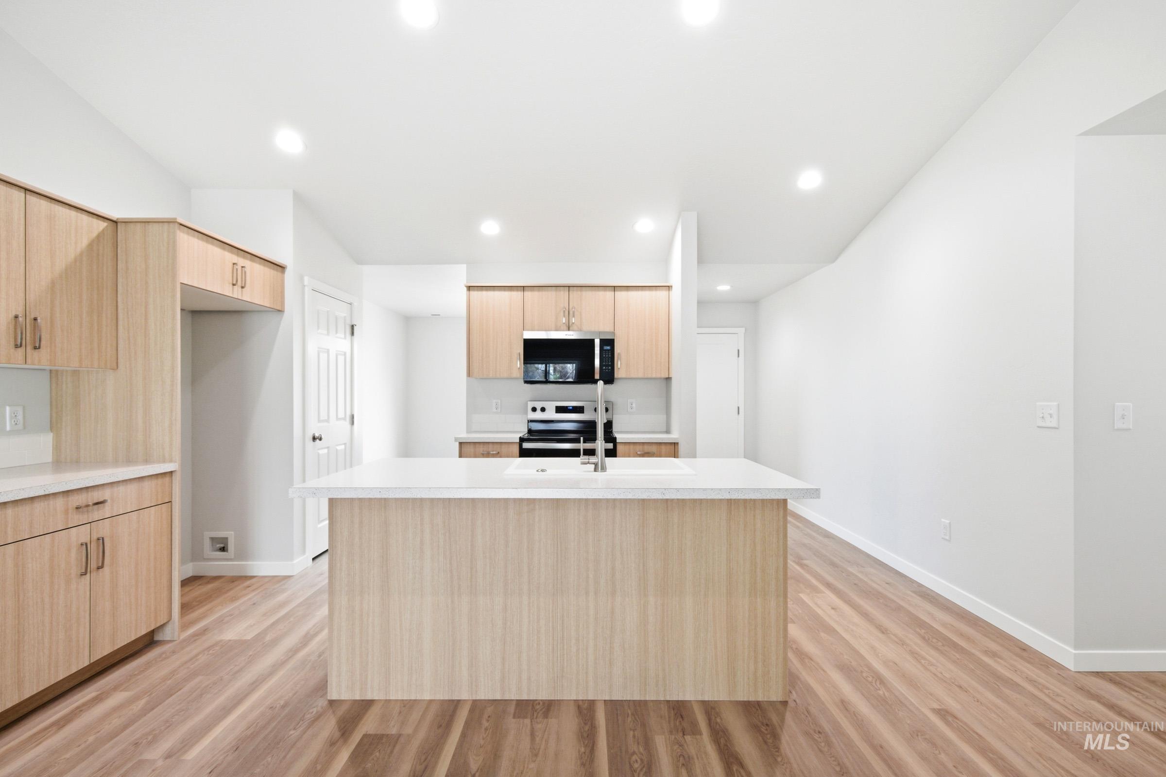 507 Pine St, New Plymouth, Idaho 83655, 3 Bedrooms, 2 Bathrooms, Residential For Sale, Price $394,990,MLS 98978061