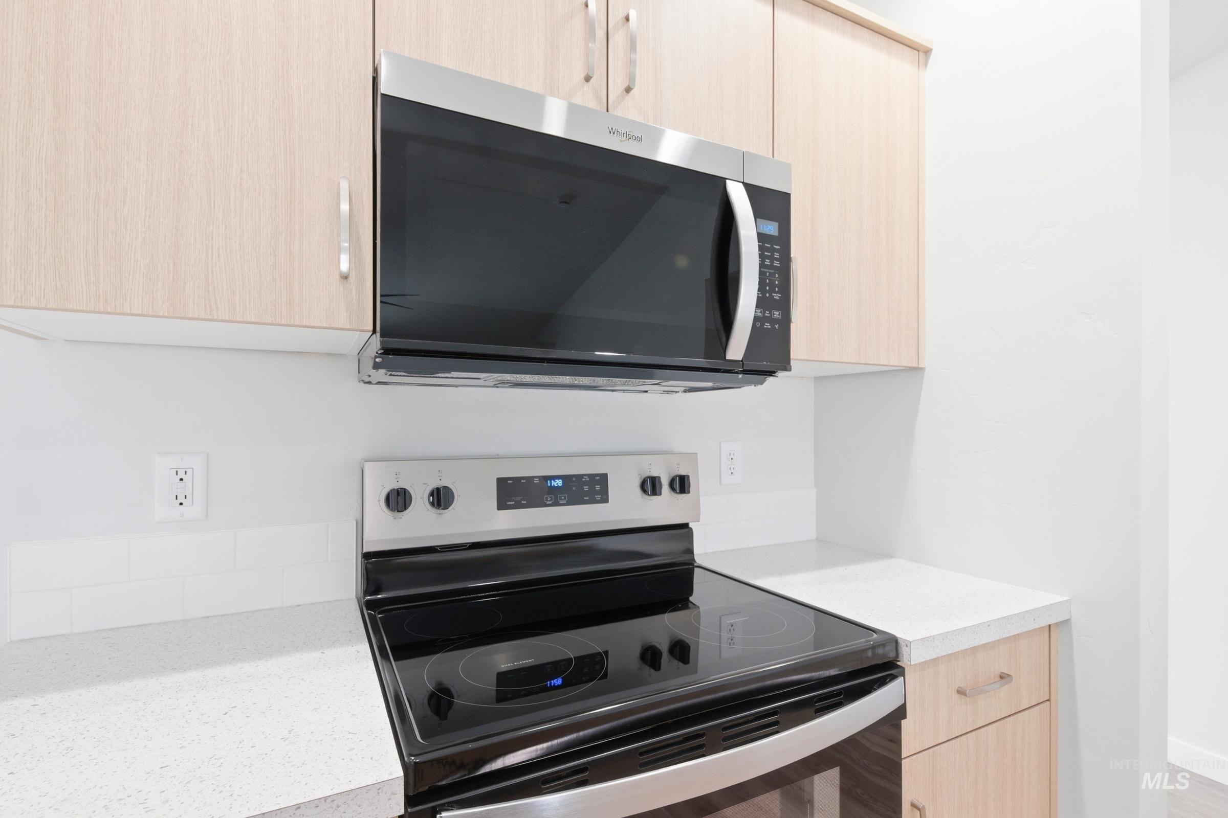 507 Pine St, New Plymouth, Idaho 83655, 3 Bedrooms, 2 Bathrooms, Residential For Sale, Price $394,990,MLS 98978061