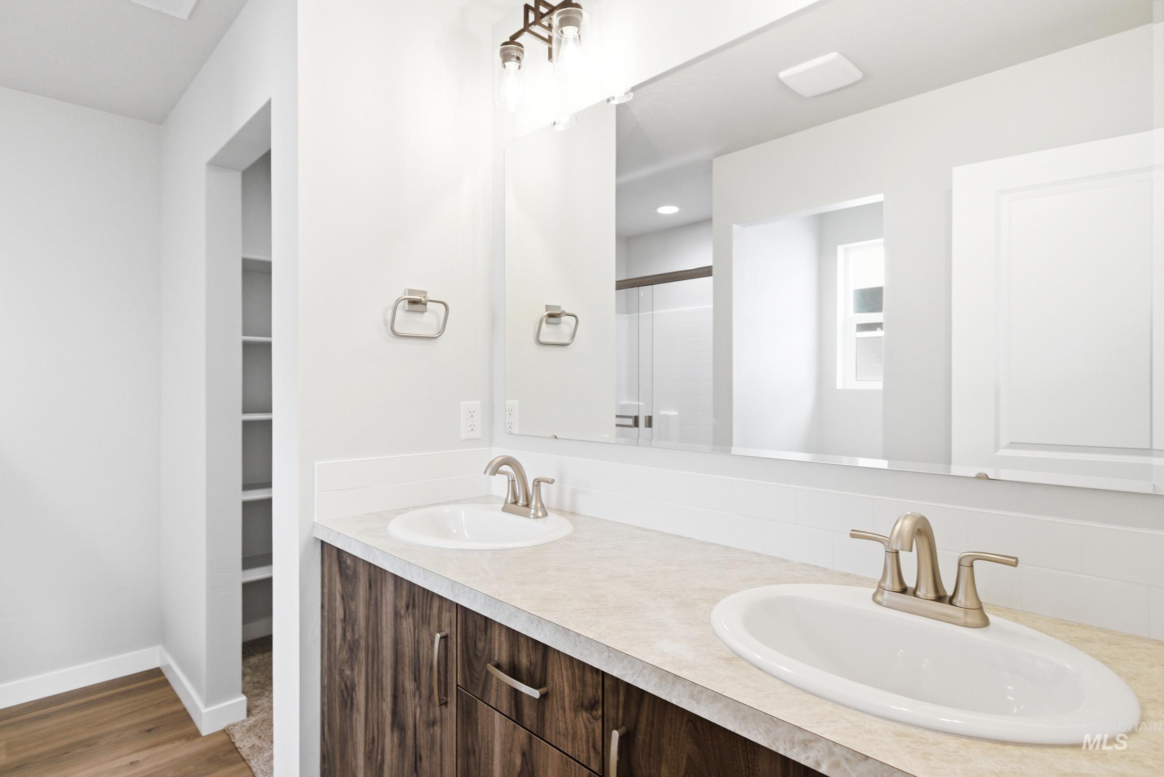 509 Pine St, New Plymouth, Idaho 83655, 3 Bedrooms, 2 Bathrooms, Residential For Sale, Price $409,990,MLS 98978062