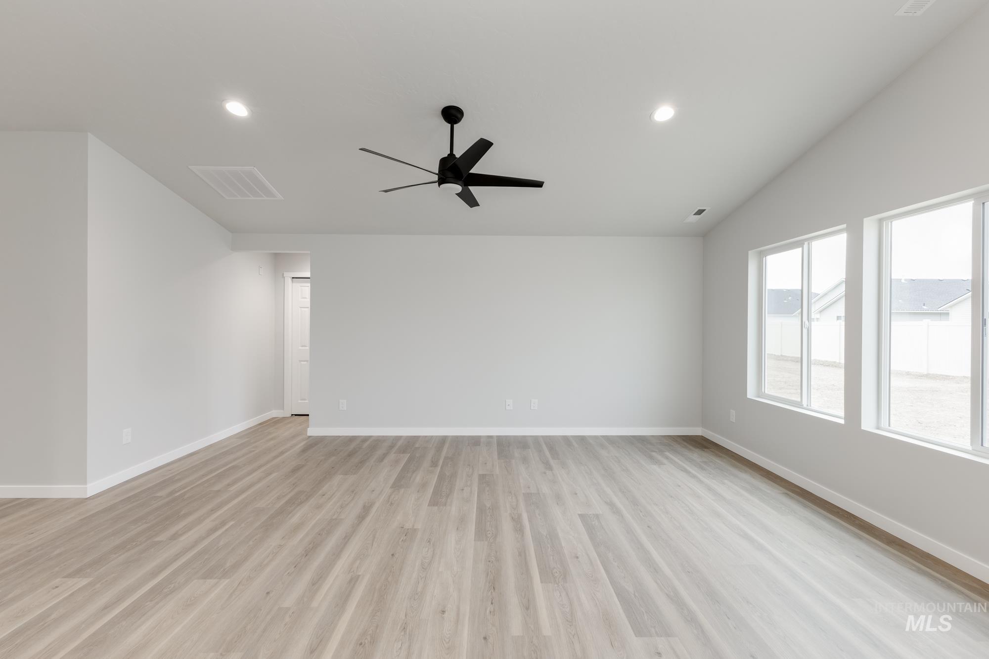 509 Pine St, New Plymouth, Idaho 83655, 3 Bedrooms, 2 Bathrooms, Residential For Sale, Price $409,990, 98978062