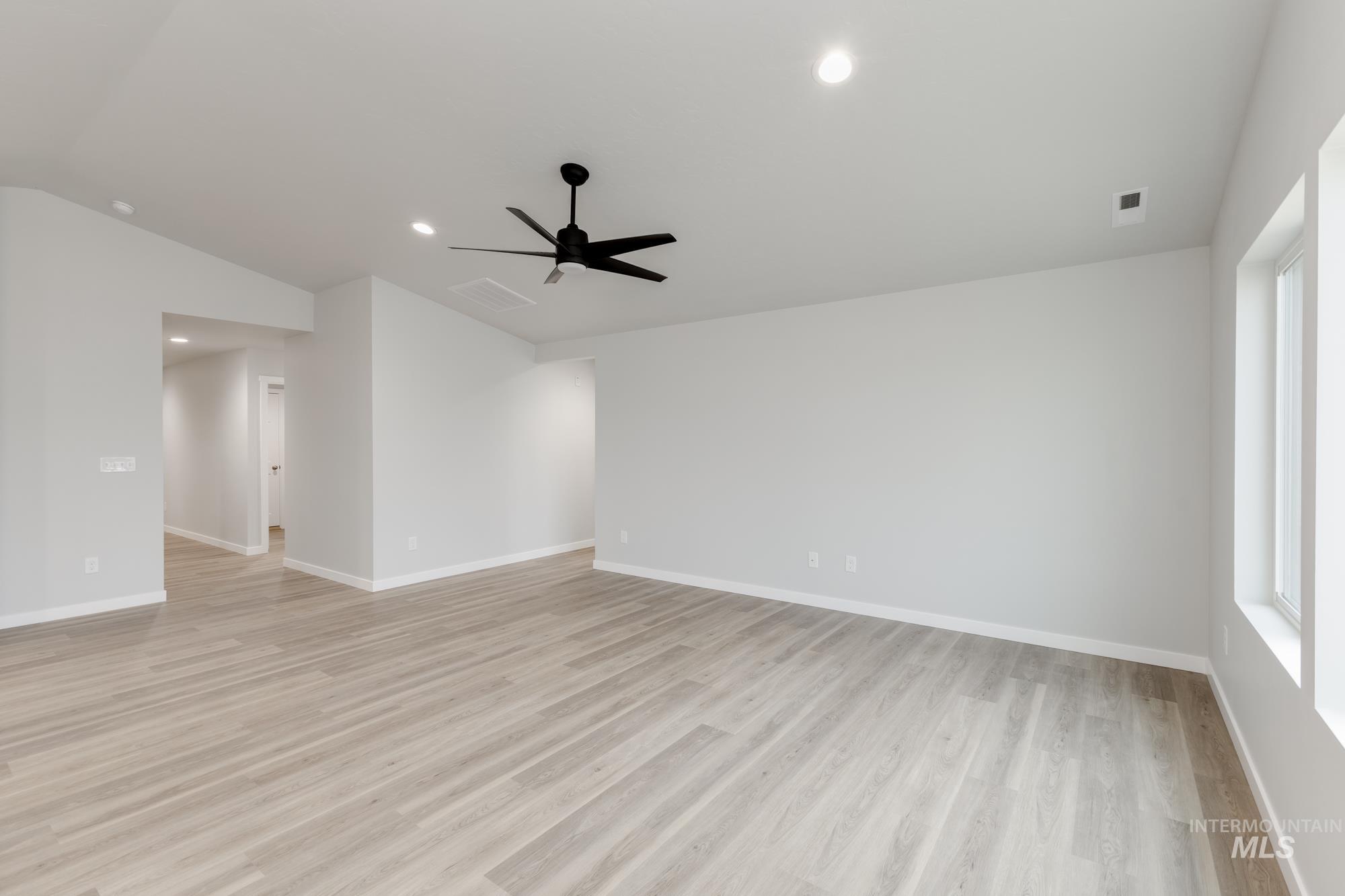 509 Pine St, New Plymouth, Idaho 83655, 3 Bedrooms, 2 Bathrooms, Residential For Sale, Price $409,990, 98978062