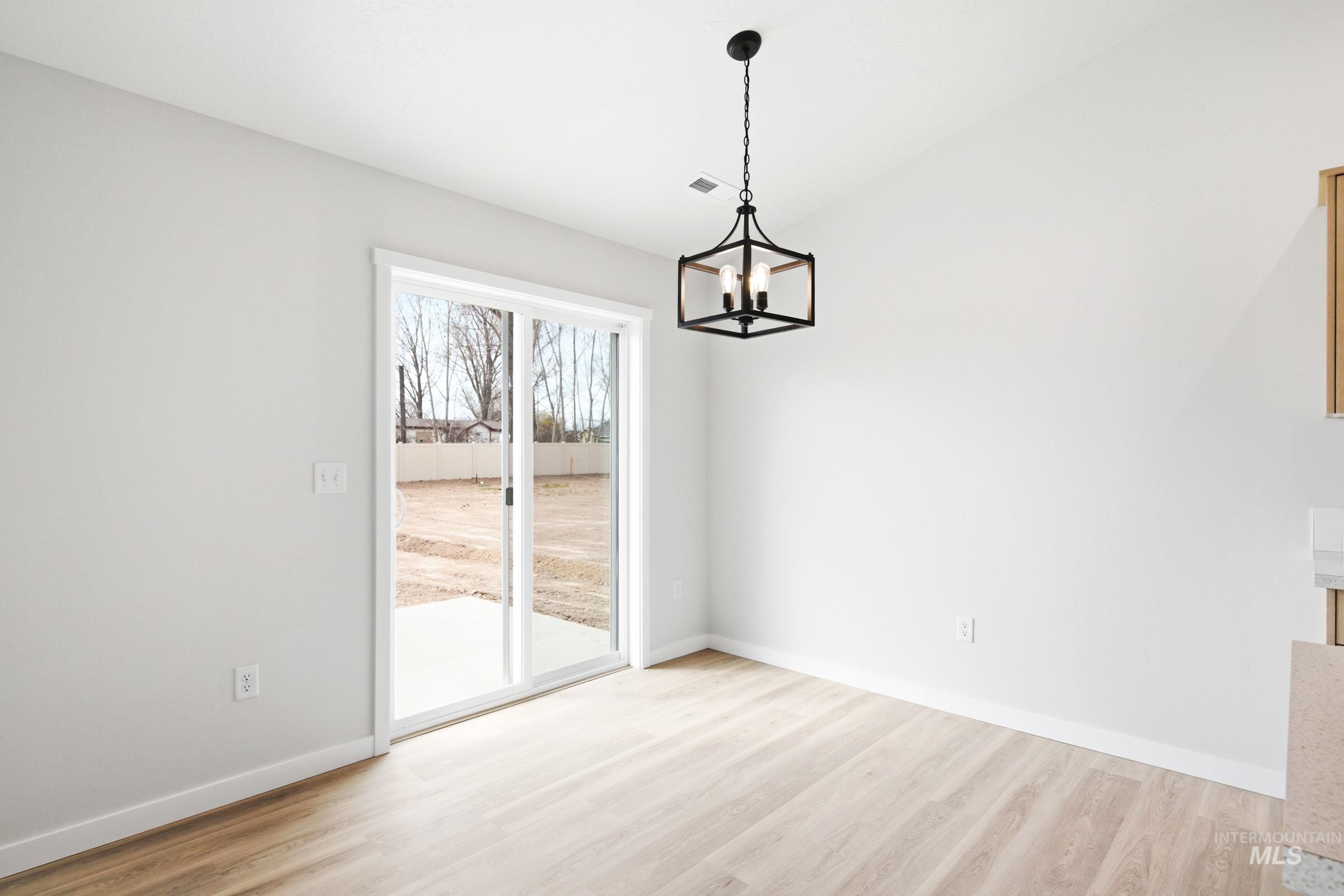 515 Pine St, New Plymouth, Idaho 83655, 3 Bedrooms, 2 Bathrooms, Residential For Sale, Price $389,990,MLS 98978063