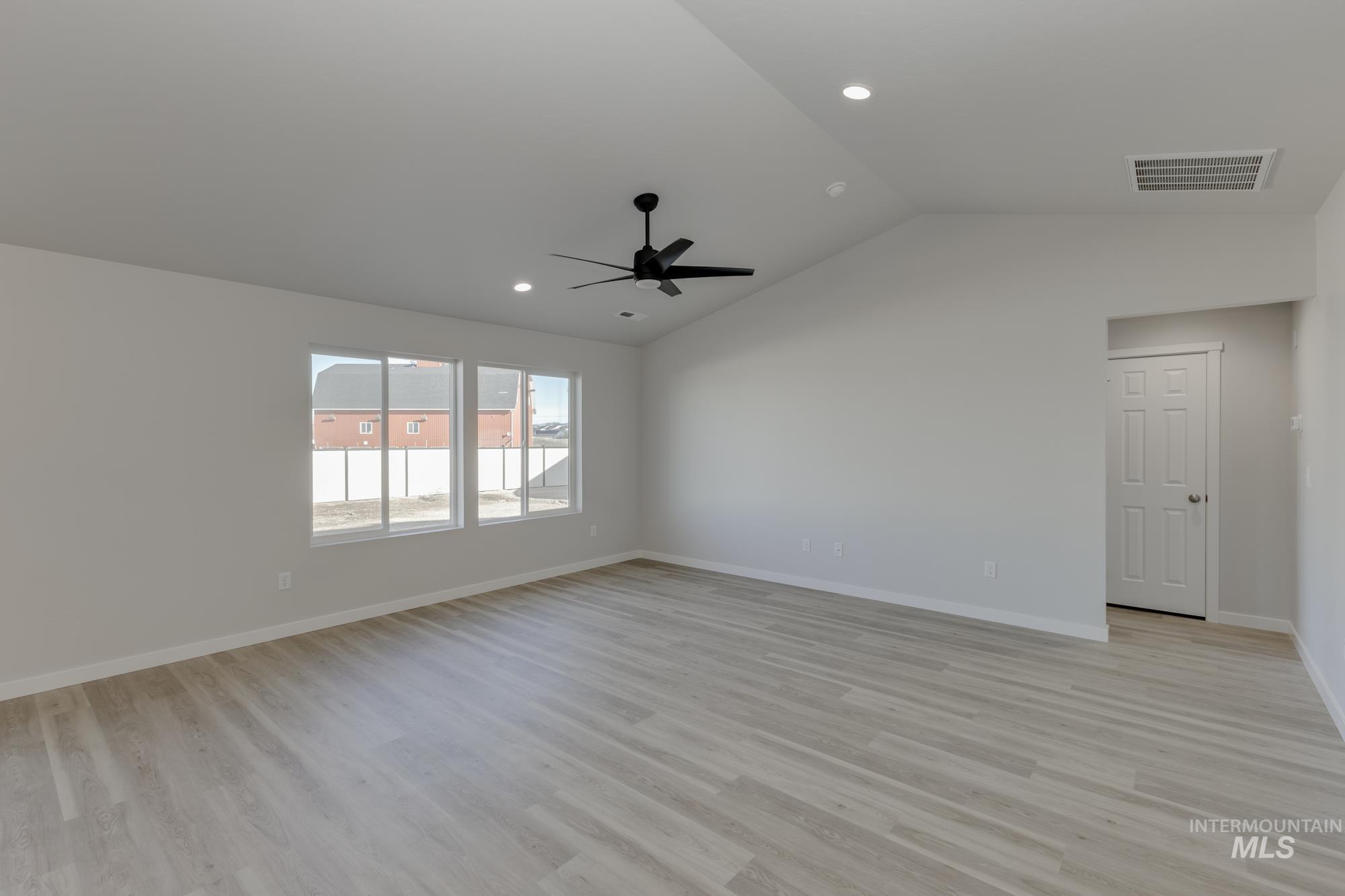 515 Pine St, New Plymouth, Idaho 83655, 3 Bedrooms, 2 Bathrooms, Residential For Sale, Price $389,990, 98978063