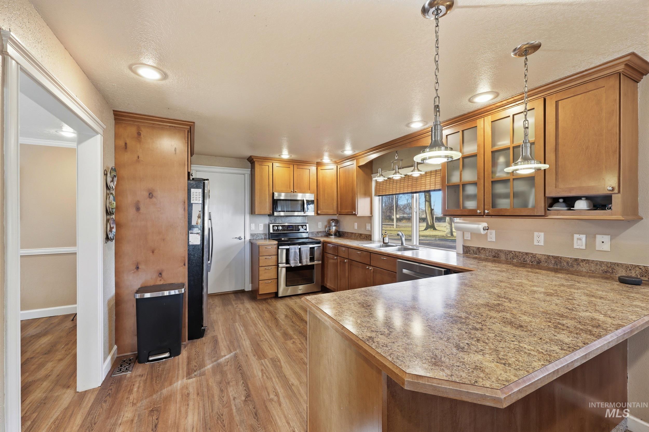 5702 E Victory Rd., Nampa, Idaho 83687, 3 Bedrooms, 2.5 Bathrooms, Residential For Sale, Price $769,900, 98978064