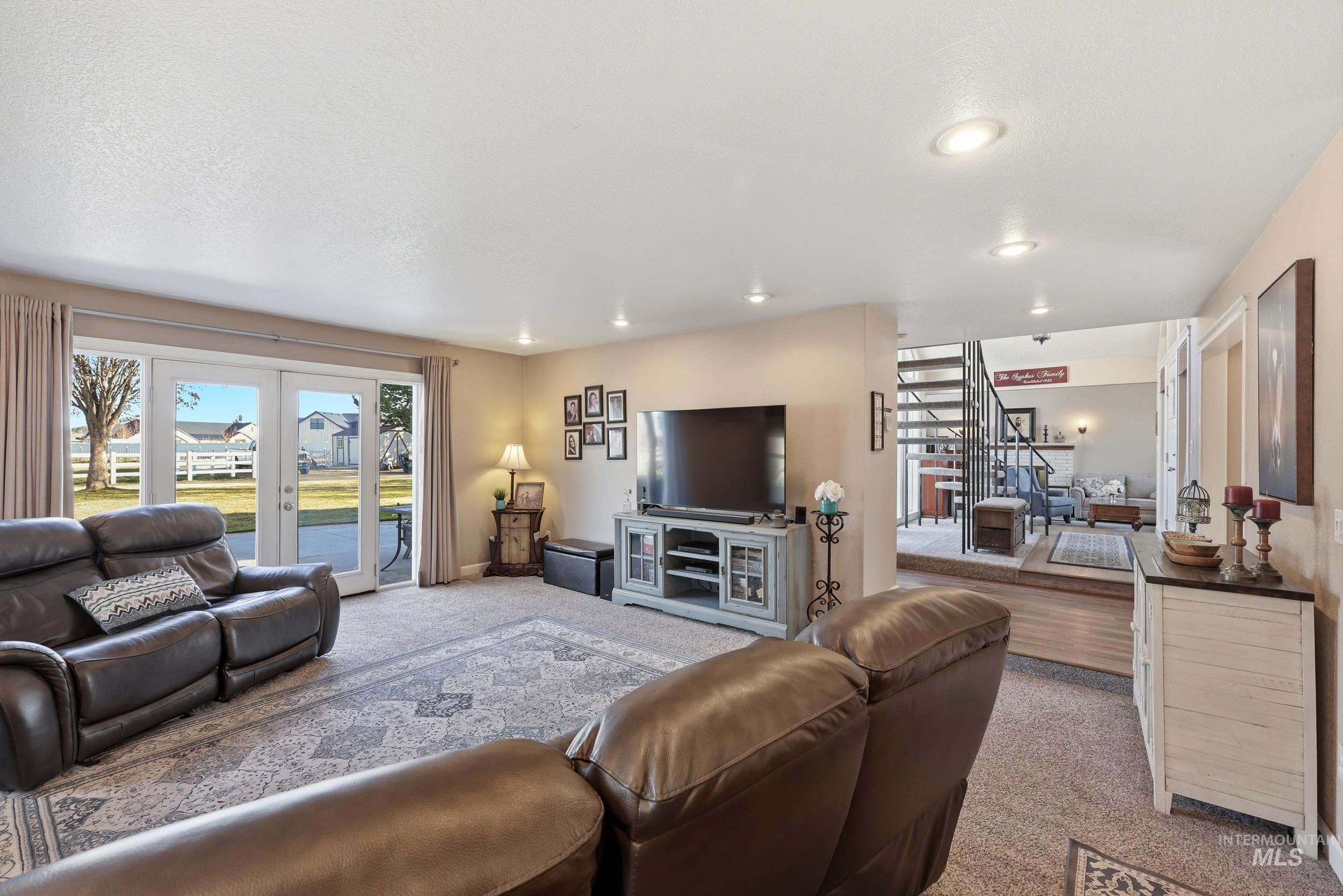 5702 E Victory Rd., Nampa, Idaho 83687, 3 Bedrooms, 2.5 Bathrooms, Residential For Sale, Price $769,900, 98978064