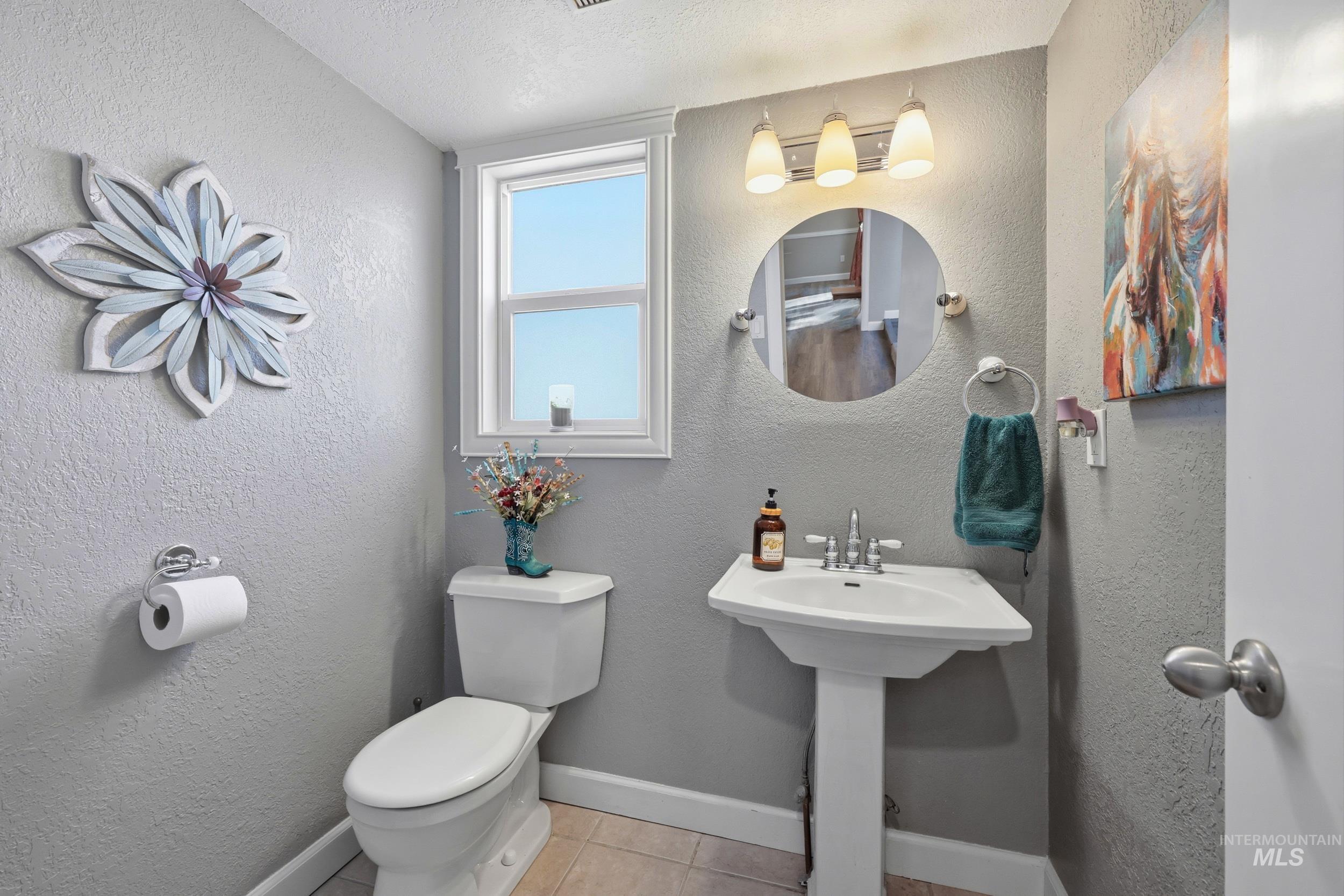 5702 E Victory Rd., Nampa, Idaho 83687, 3 Bedrooms, 2.5 Bathrooms, Residential For Sale, Price $769,900, 98978064