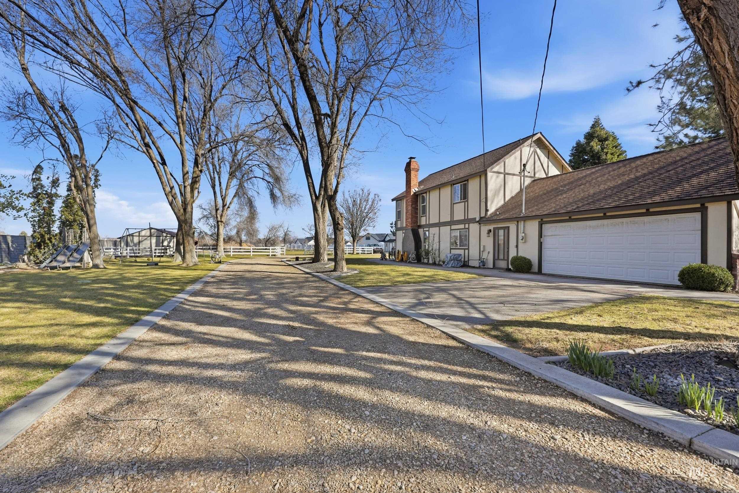5702 E Victory Rd., Nampa, Idaho 83687, 3 Bedrooms, 2.5 Bathrooms, Residential For Sale, Price $769,900, 98978064
