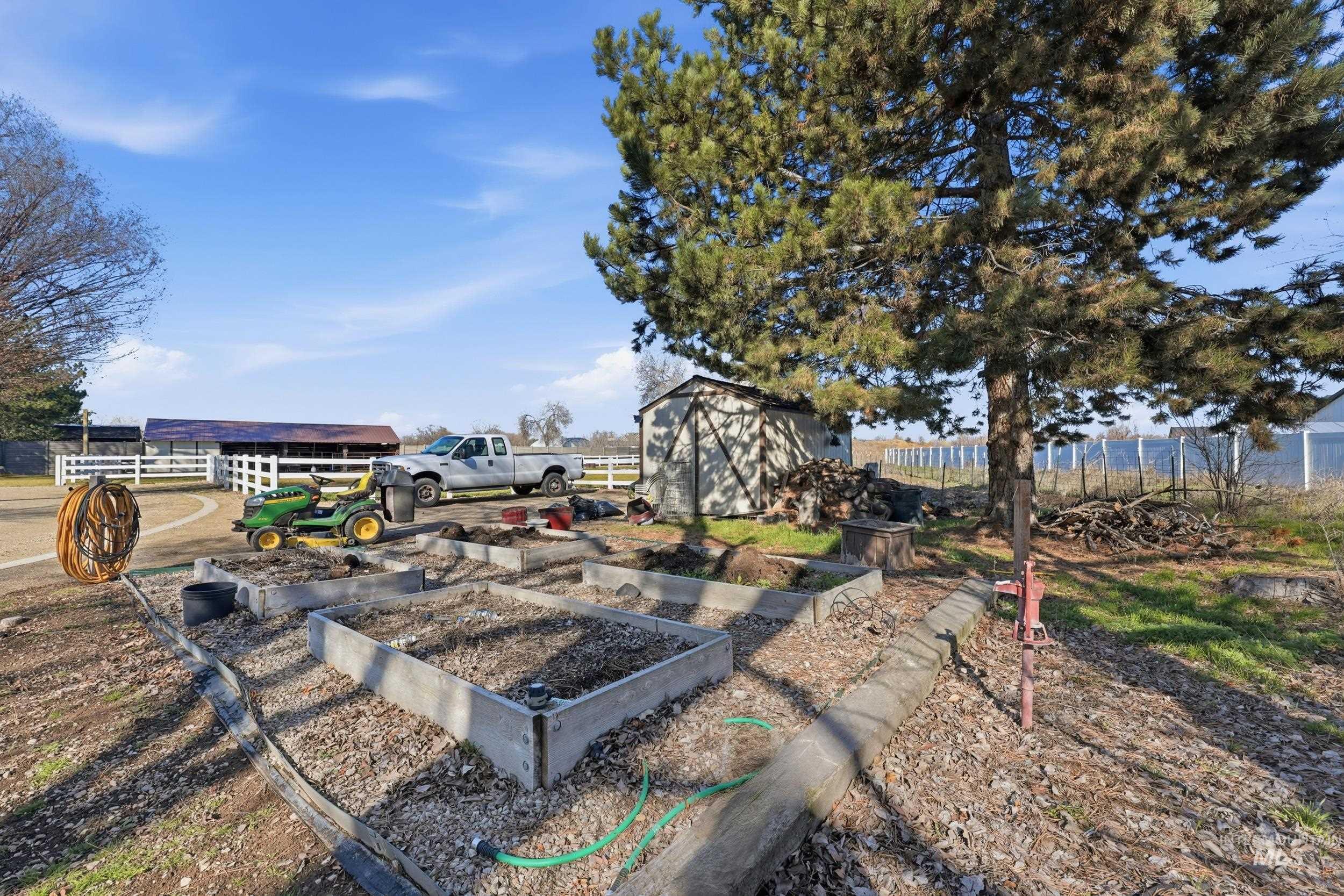 5702 E Victory Rd., Nampa, Idaho 83687, 3 Bedrooms, 2.5 Bathrooms, Residential For Sale, Price $769,900, 98978064