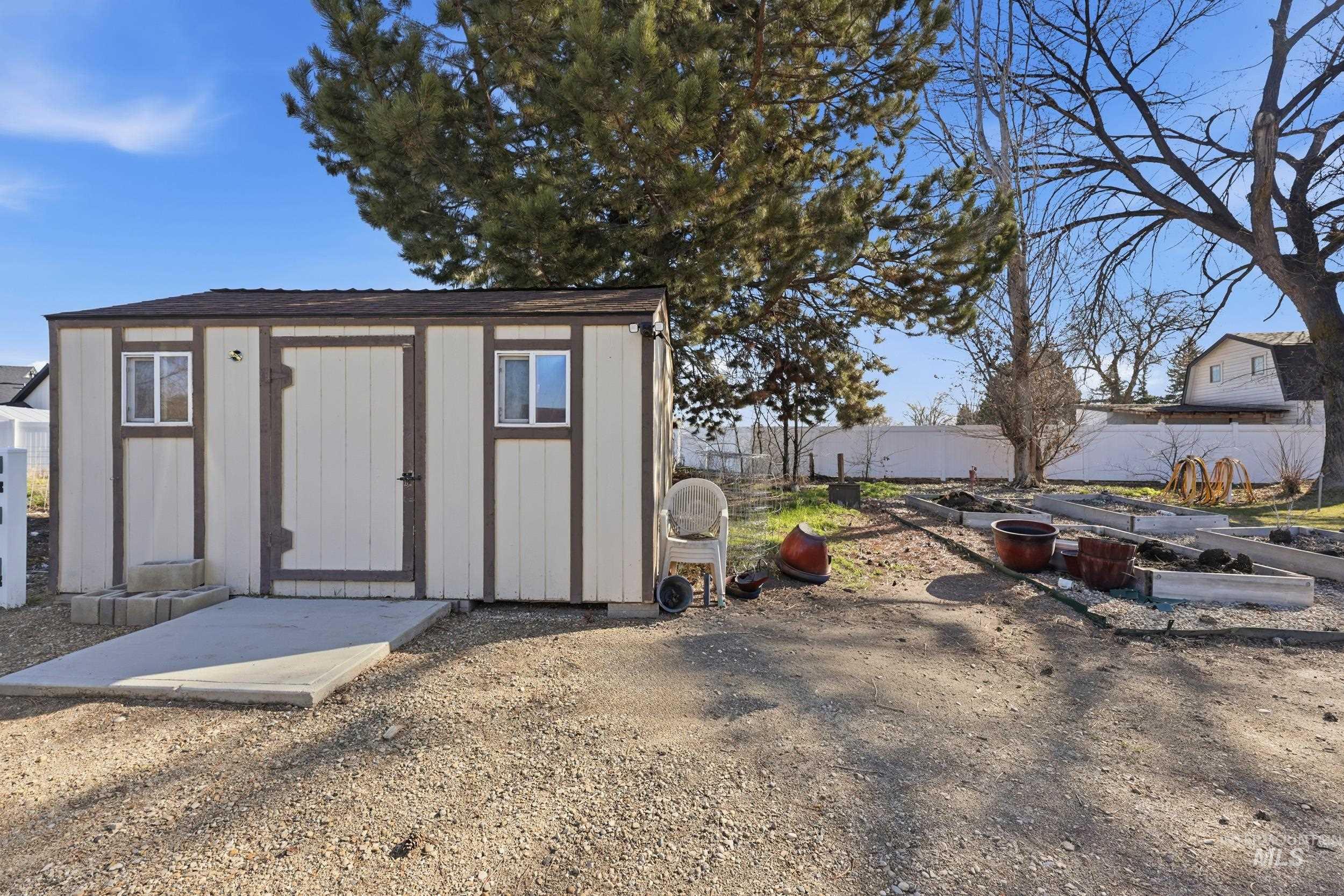 5702 E Victory Rd., Nampa, Idaho 83687, 3 Bedrooms, 2.5 Bathrooms, Residential For Sale, Price $769,900, 98978064