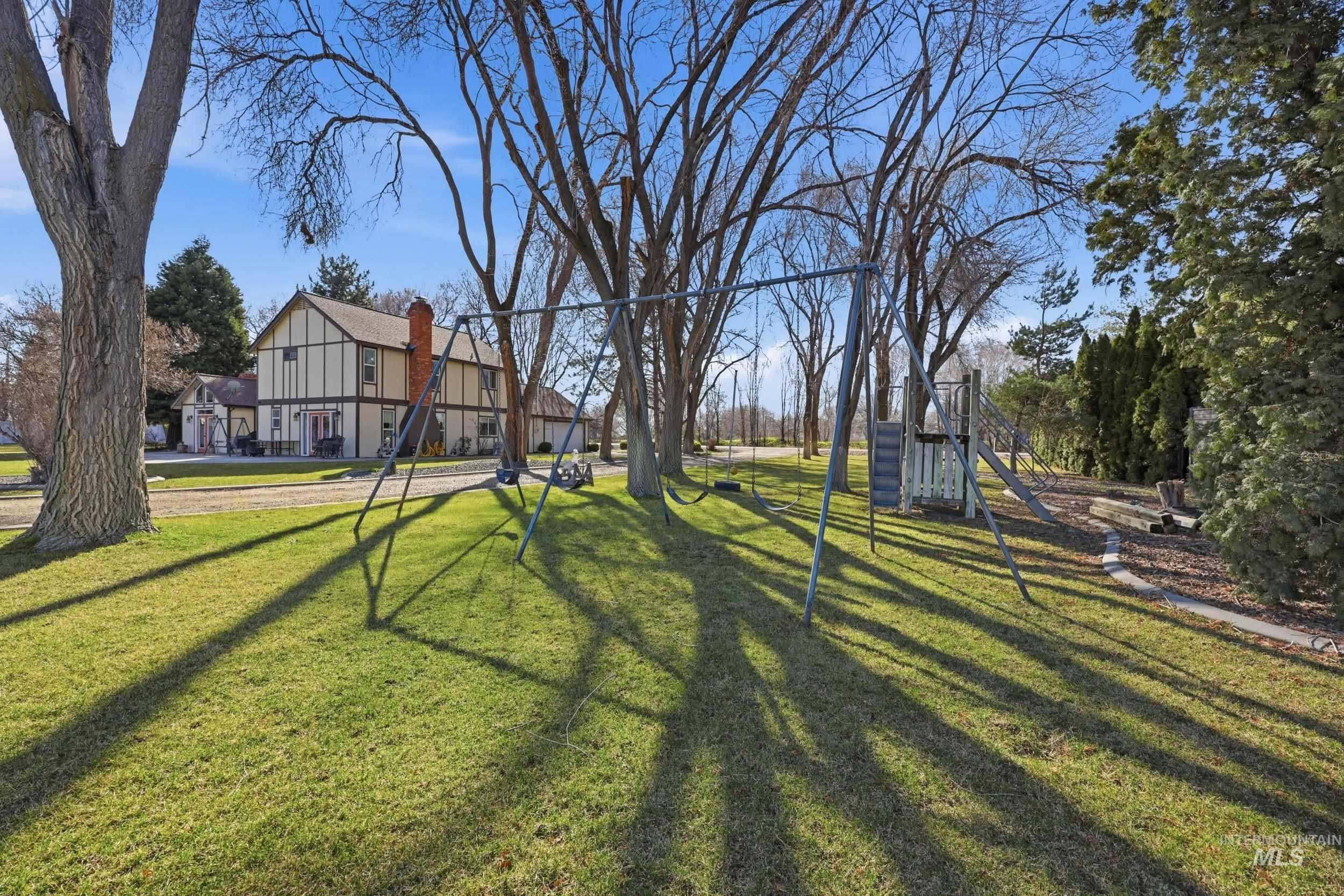 5702 E Victory Rd., Nampa, Idaho 83687, 3 Bedrooms, 2.5 Bathrooms, Residential For Sale, Price $769,900, 98978064