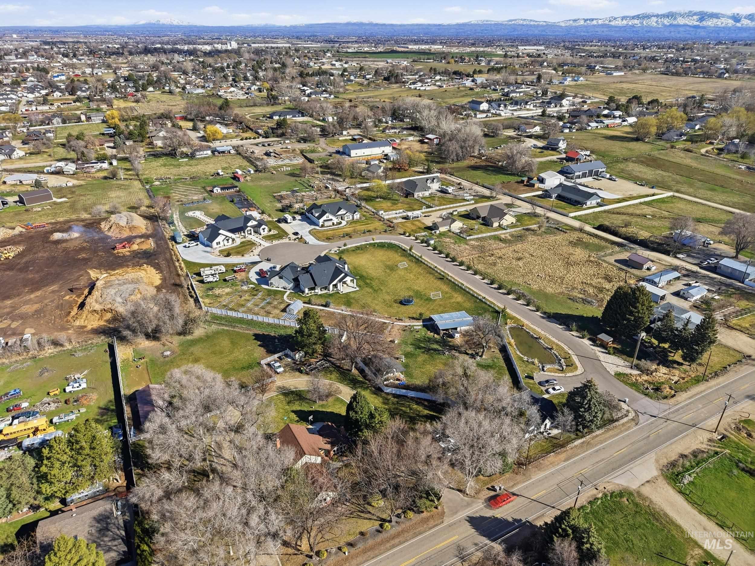 5702 E Victory Rd., Nampa, Idaho 83687, 3 Bedrooms, 2.5 Bathrooms, Residential For Sale, Price $754,000,MLS 98978064