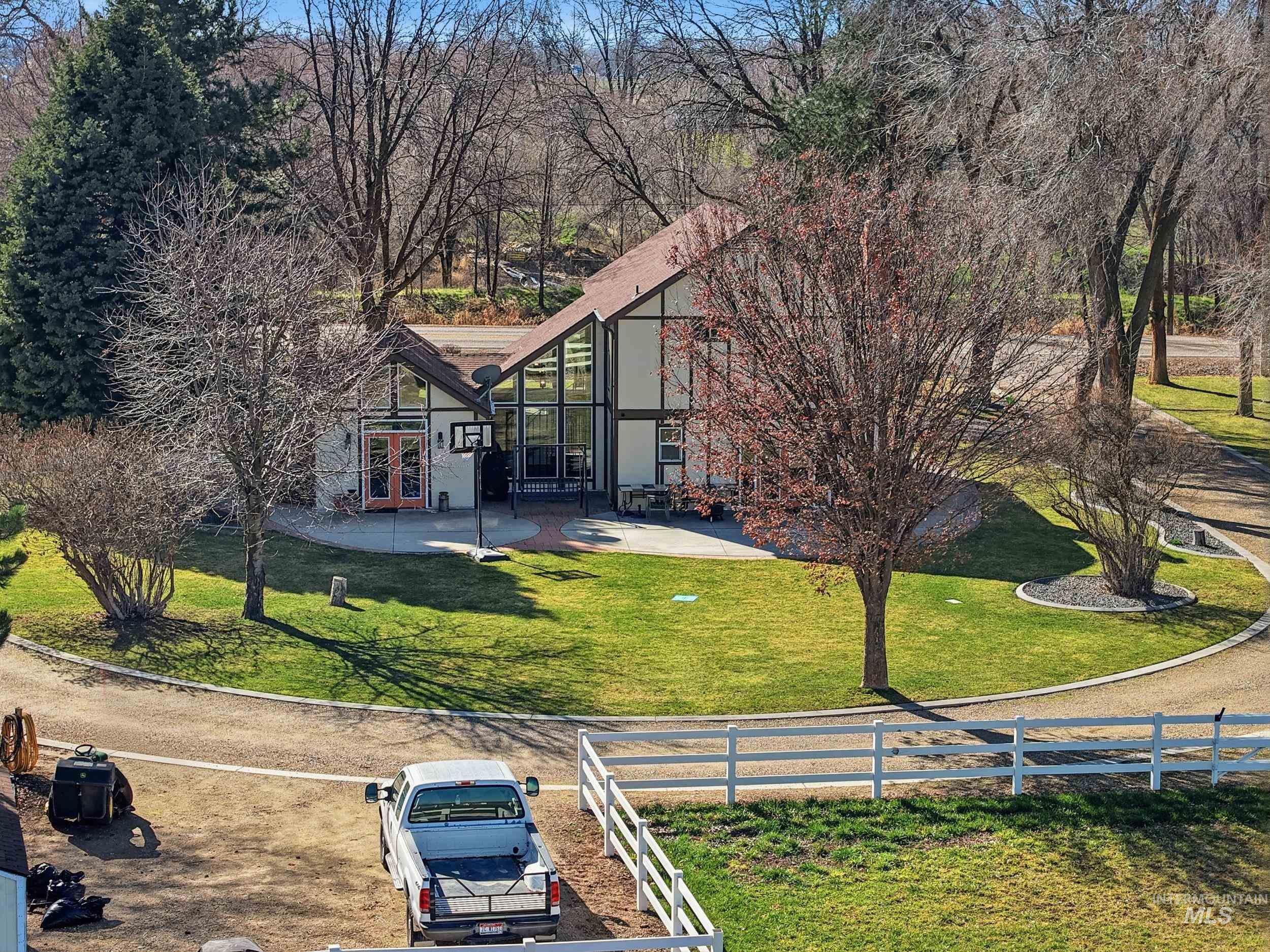 5702 E Victory Rd., Nampa, Idaho 83687, 3 Bedrooms, 2.5 Bathrooms, Residential For Sale, Price $769,900, 98978064