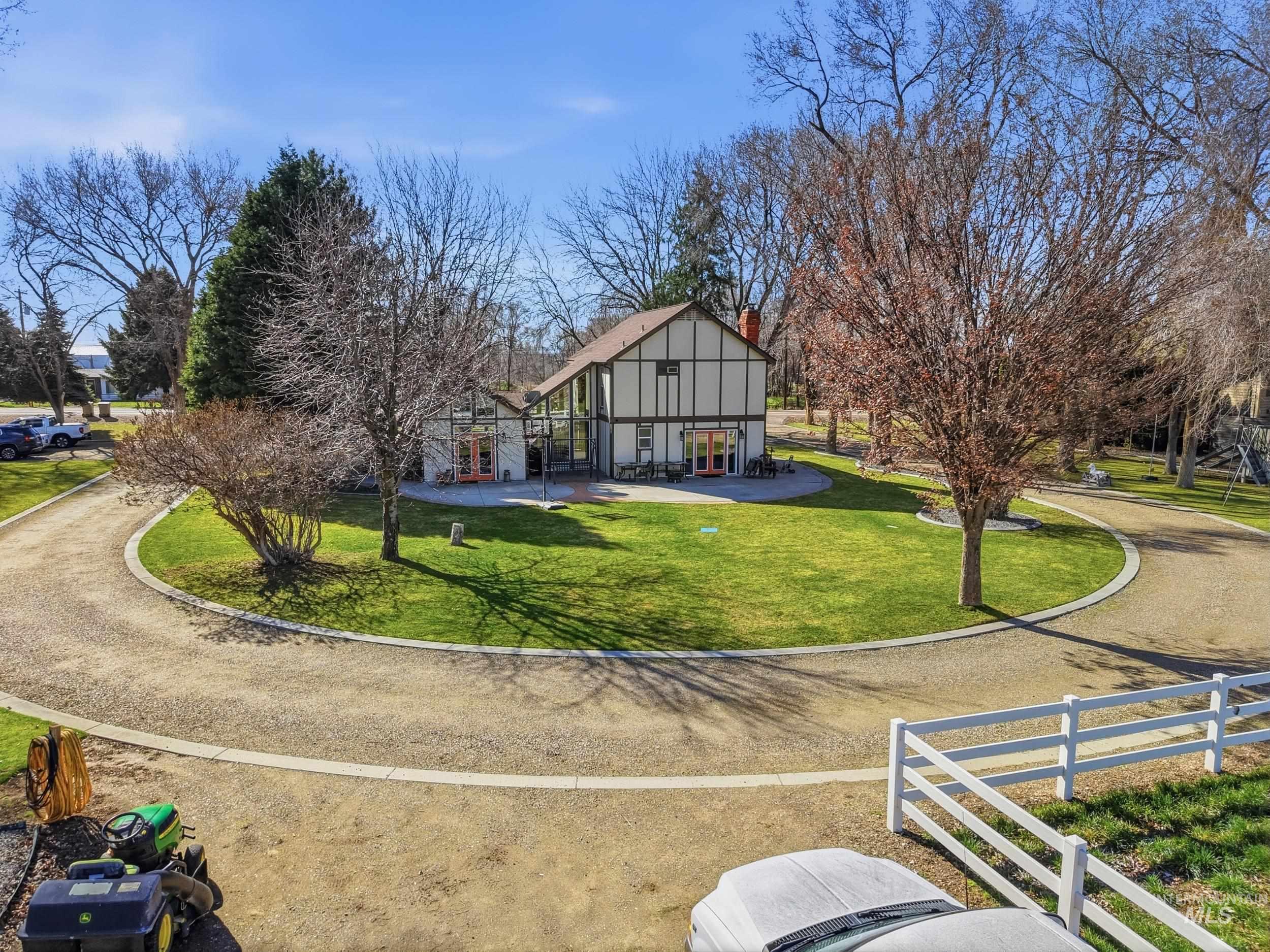 5702 E Victory Rd., Nampa, Idaho 83687, 3 Bedrooms, 2.5 Bathrooms, Residential For Sale, Price $754,000,MLS 98978064