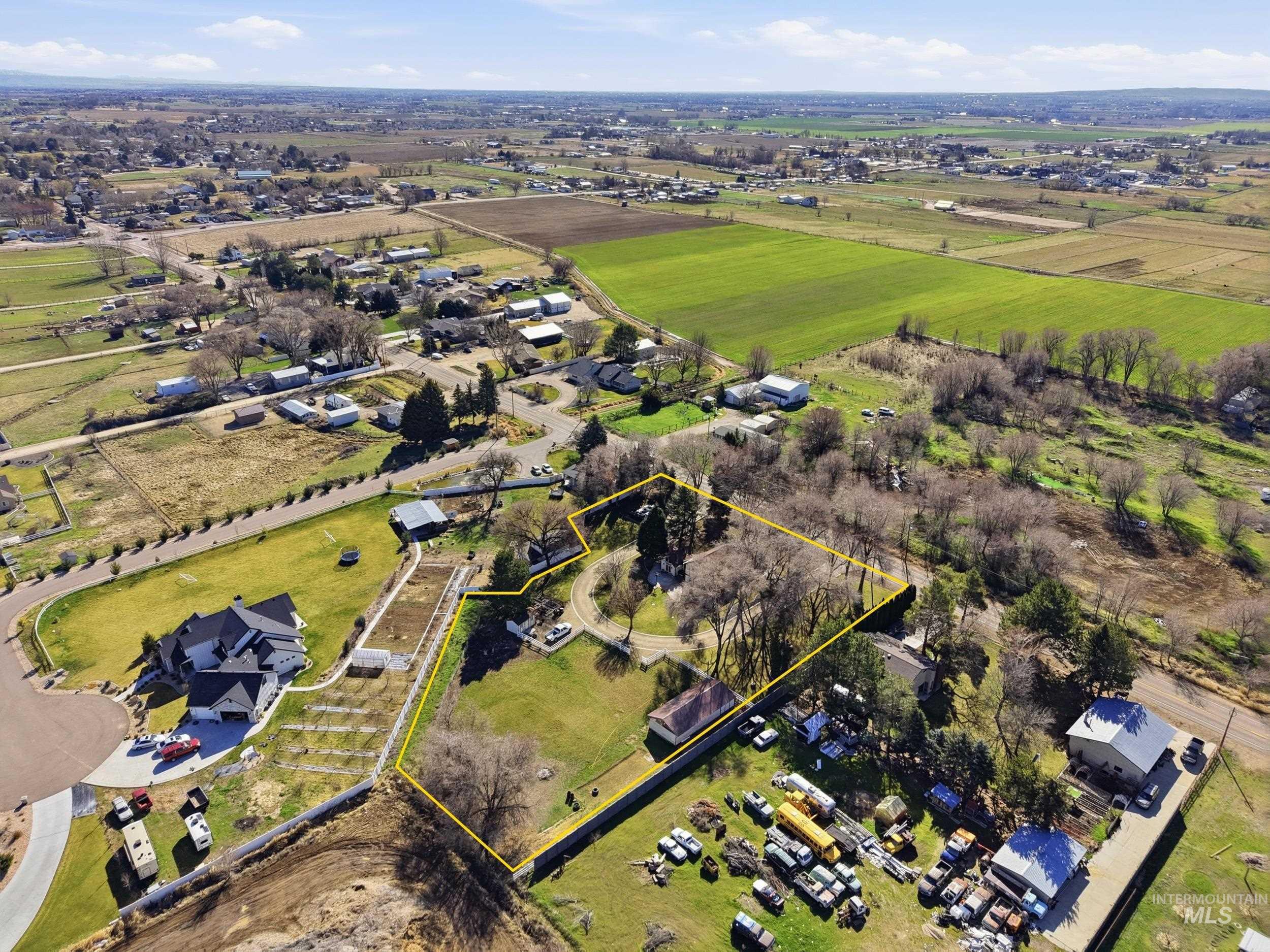 5702 E Victory Rd., Nampa, Idaho 83687, 3 Bedrooms, 2.5 Bathrooms, Residential For Sale, Price $769,900, 98978064