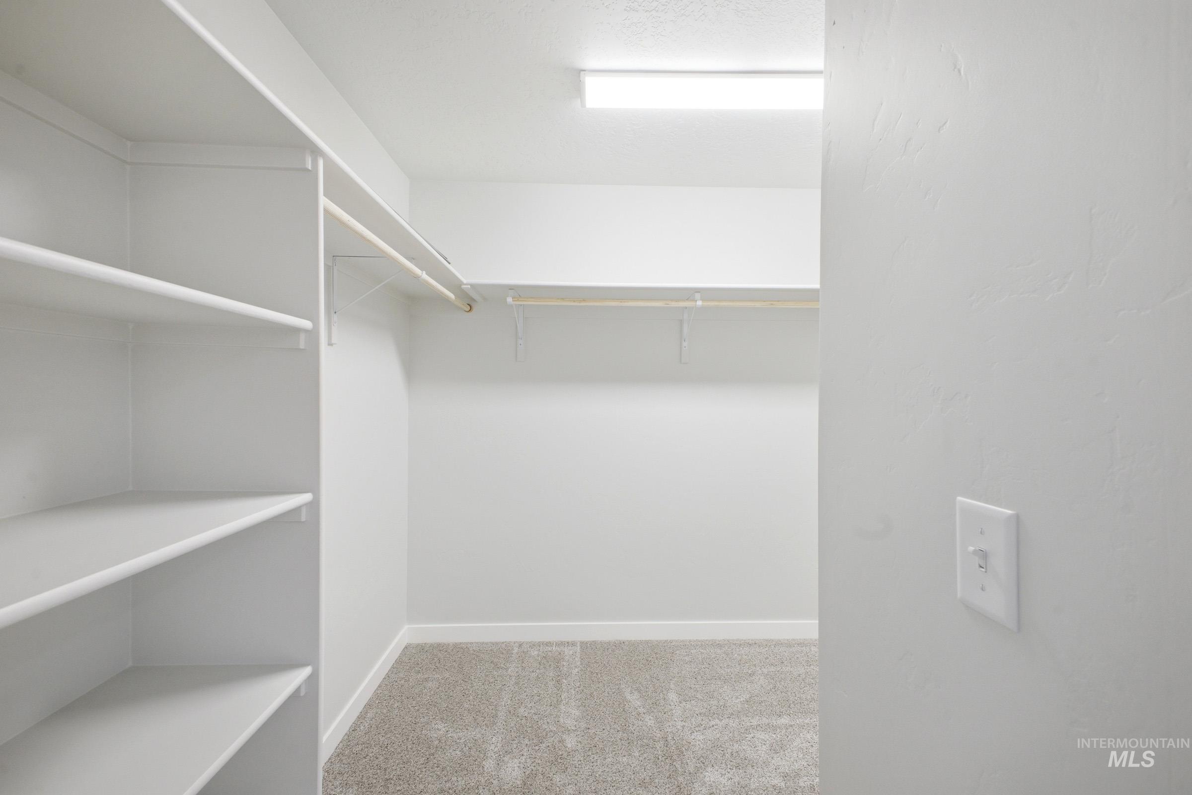 2874 W Taiban Creek Dr, Kuna, Idaho 83634, 4 Bedrooms, 2.5 Bathrooms, Residential For Sale, Price $459,990,MLS 98978066