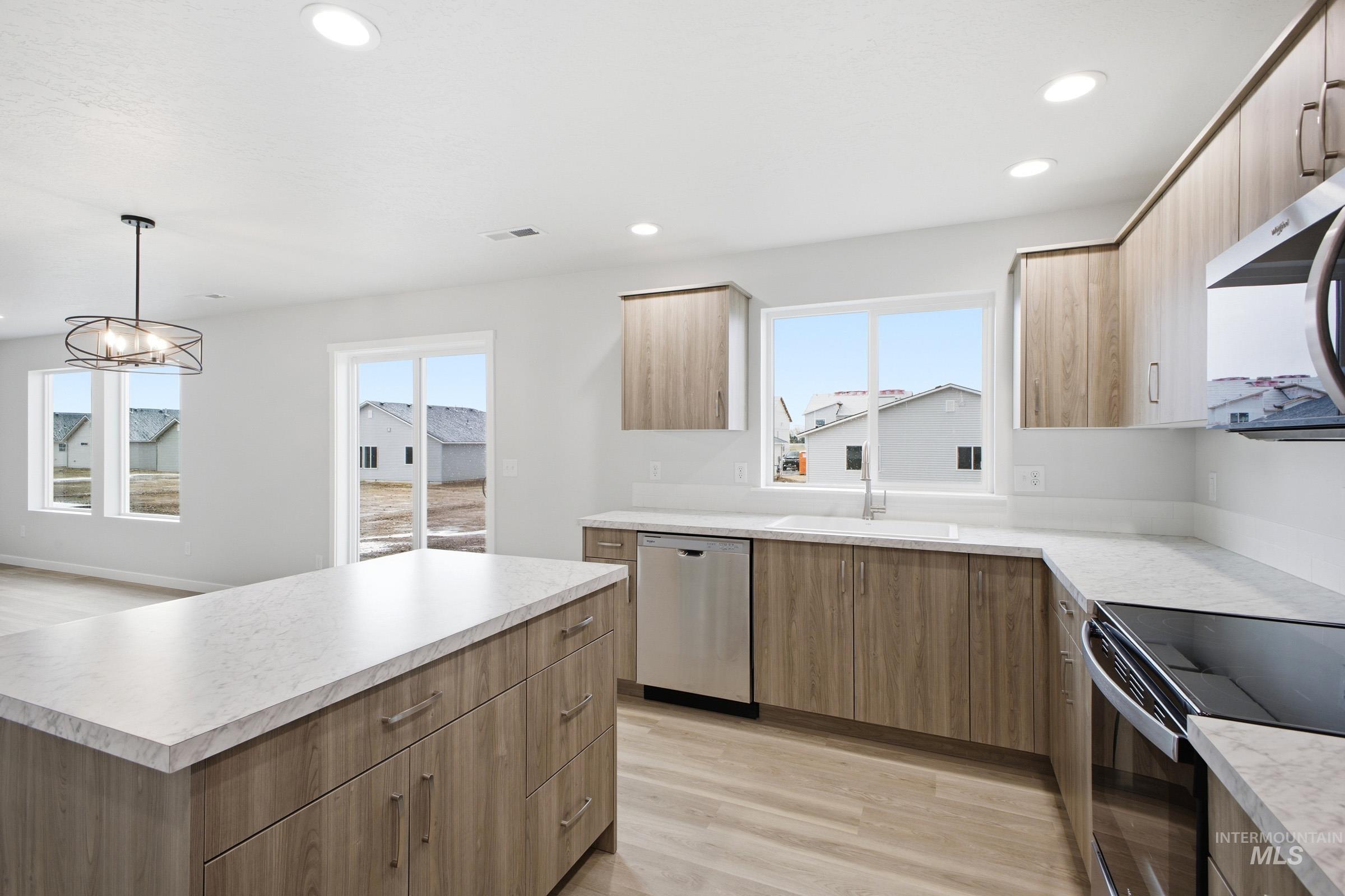 2874 W Taiban Creek Dr, Kuna, Idaho 83634, 4 Bedrooms, 2.5 Bathrooms, Residential For Sale, Price $459,990,MLS 98978066