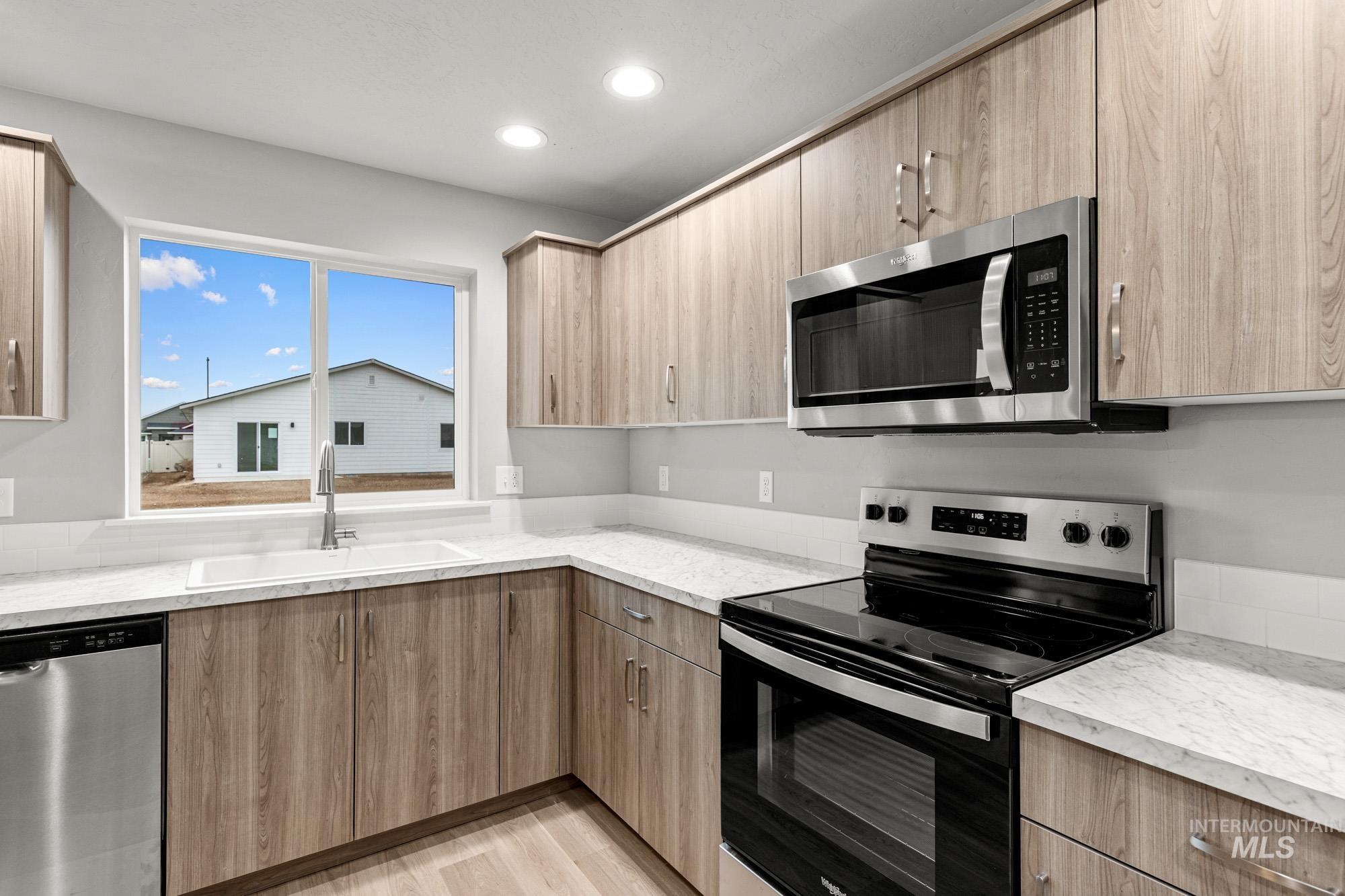 2874 W Taiban Creek Dr, Kuna, Idaho 83634, 4 Bedrooms, 2.5 Bathrooms, Residential For Sale, Price $459,990,MLS 98978066