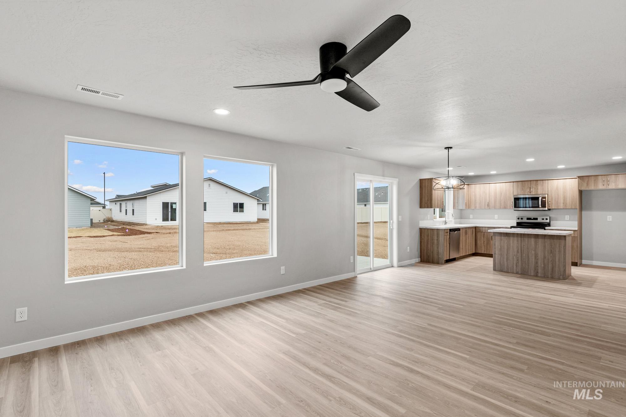 2874 W Taiban Creek Dr, Kuna, Idaho 83634, 4 Bedrooms, 2.5 Bathrooms, Residential For Sale, Price $459,990,MLS 98978066