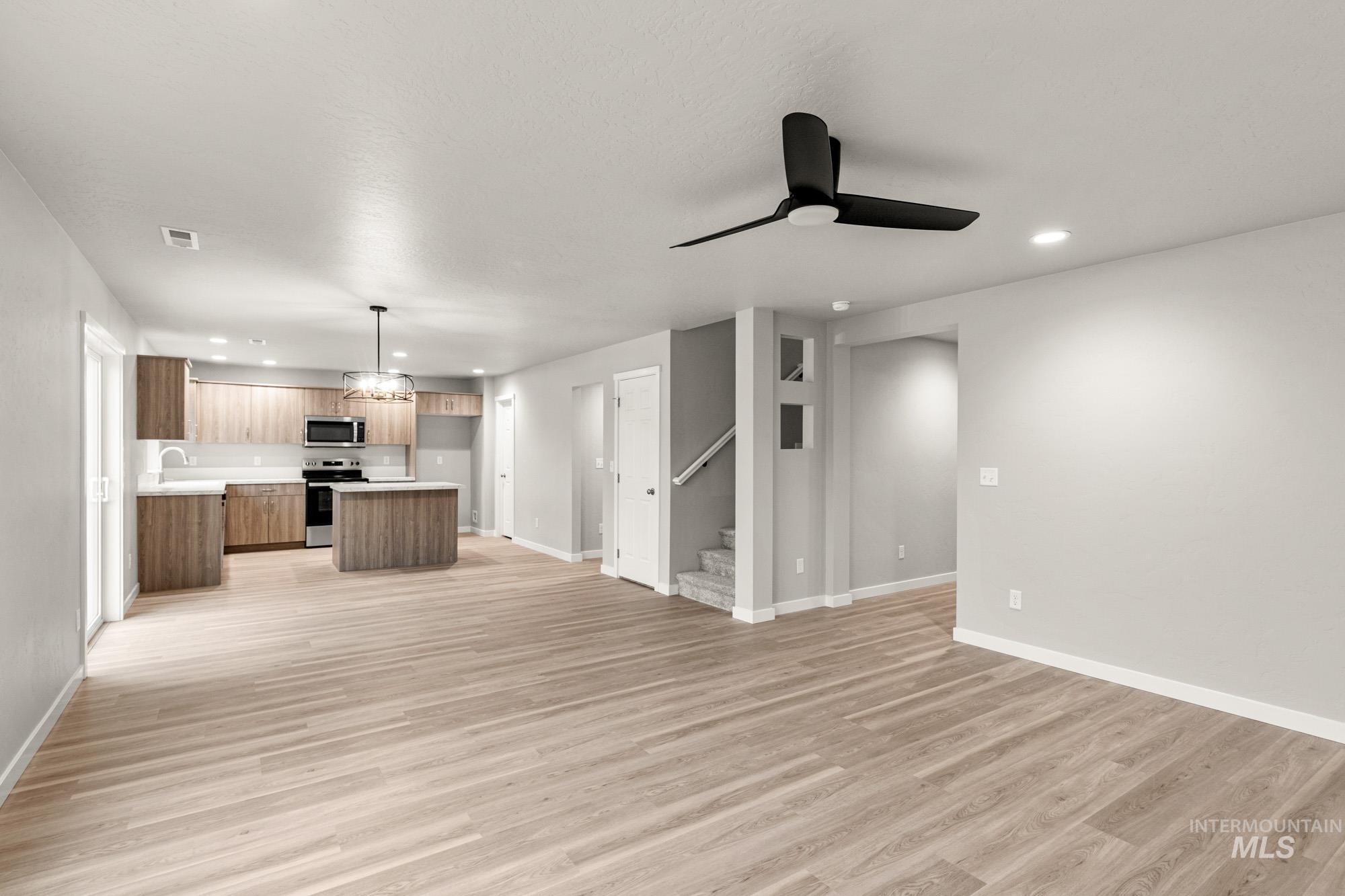 2874 W Taiban Creek Dr, Kuna, Idaho 83634, 4 Bedrooms, 2.5 Bathrooms, Residential For Sale, Price $459,990,MLS 98978066