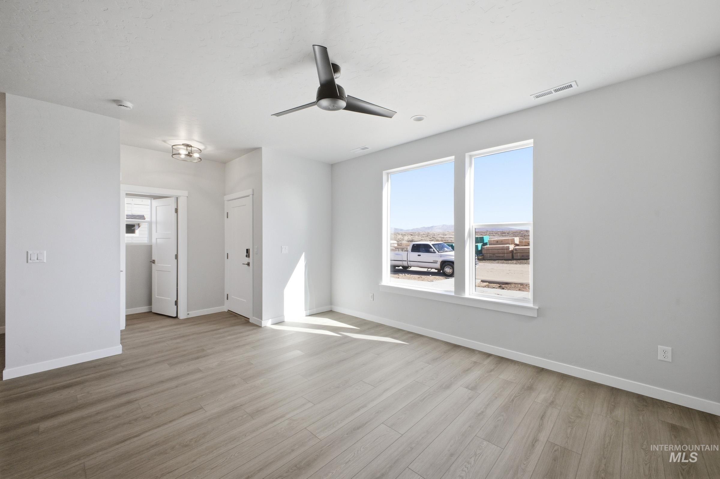 6903 S Harvest Cove Ave, Boise, Idaho 83709, 3 Bedrooms, 2.5 Bathrooms, Residential For Sale, Price $446,990, 98978067