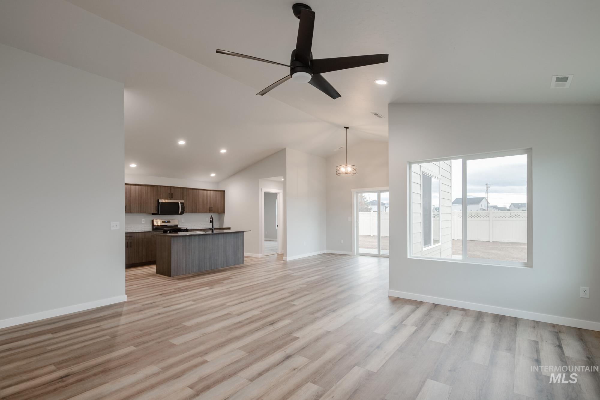 5401 S Desert Cactus Ave, Meridian, Idaho 83642, 4 Bedrooms, 2 Bathrooms, Residential For Sale, Price $494,990,MLS 98978068