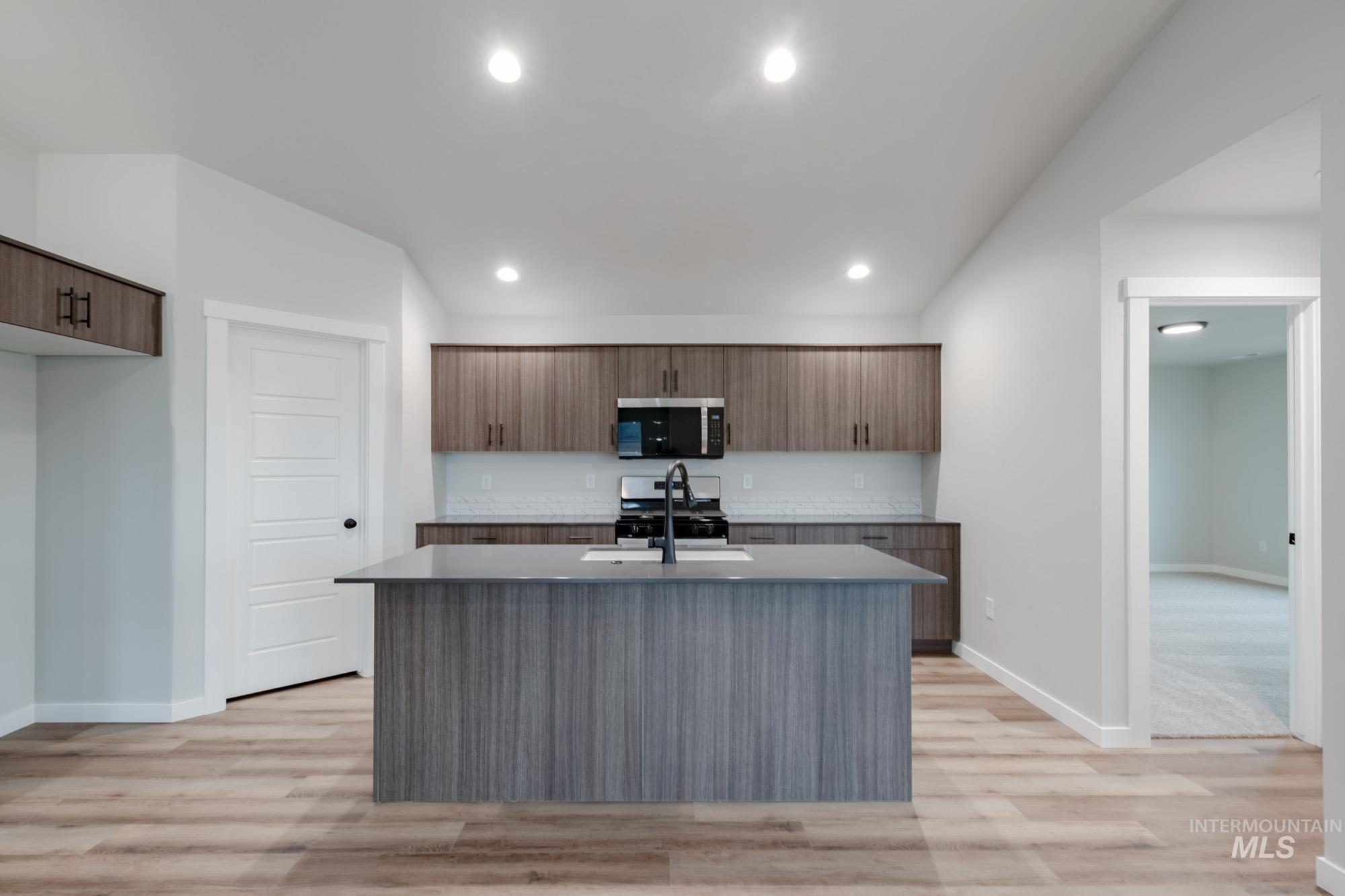 5401 S Desert Cactus Ave, Meridian, Idaho 83642, 4 Bedrooms, 2 Bathrooms, Residential For Sale, Price $494,990,MLS 98978068