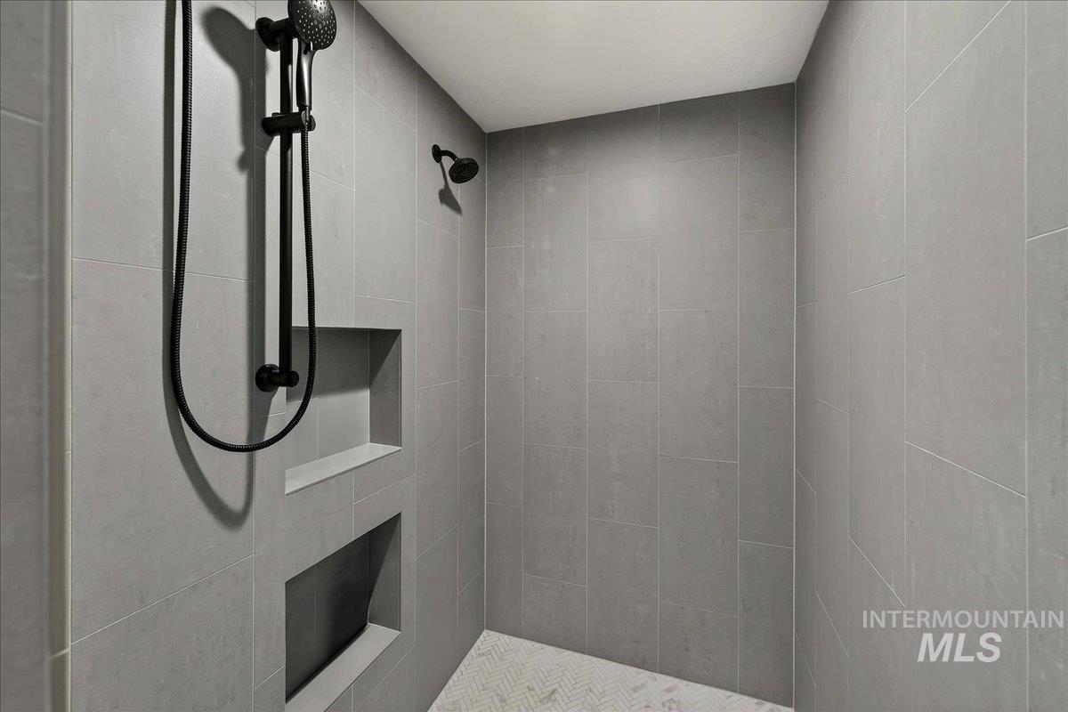 3602 E Mardia St, Meridian, Idaho 83642, 4 Bedrooms, 3.5 Bathrooms, Residential For Sale, Price $935,000, 98978069