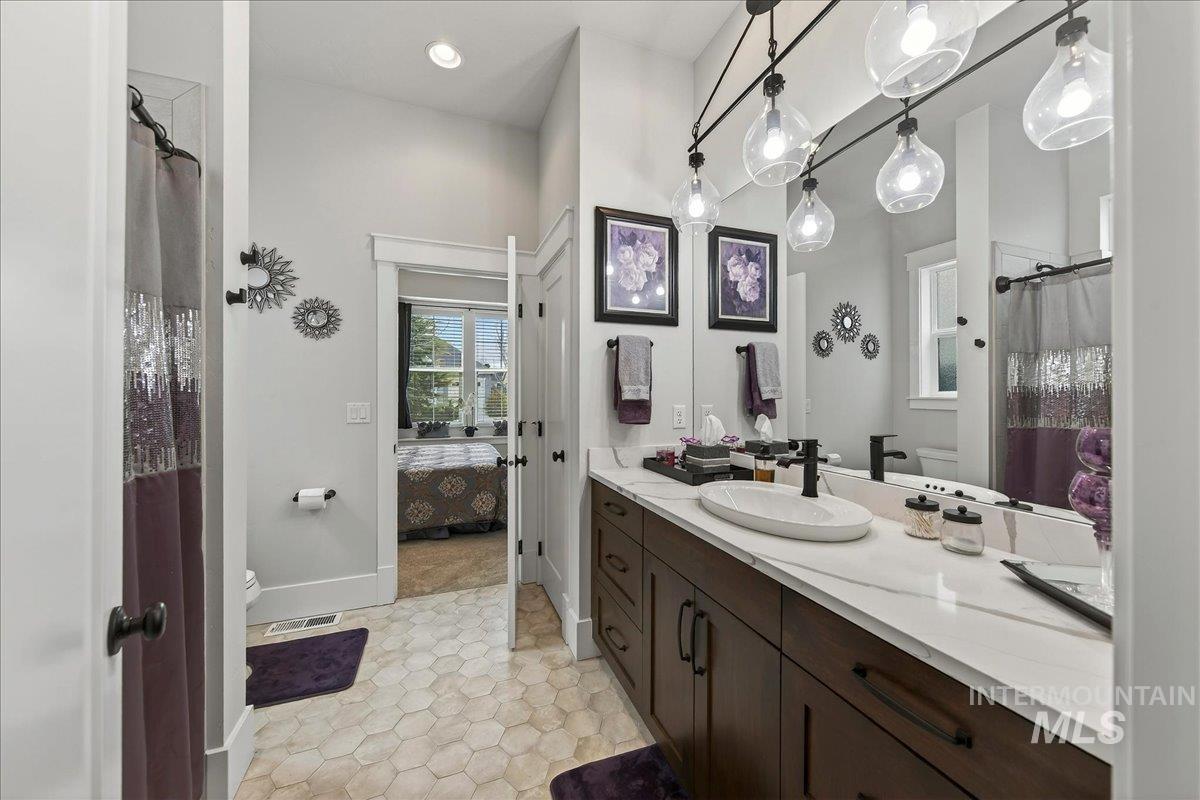 3602 E Mardia St, Meridian, Idaho 83642, 4 Bedrooms, 3.5 Bathrooms, Residential For Sale, Price $935,000, 98978069