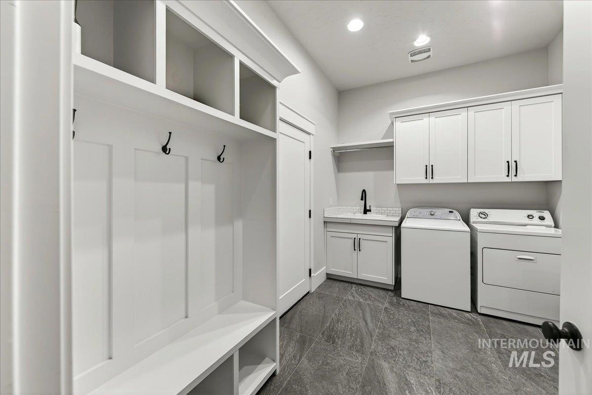 3602 E Mardia St, Meridian, Idaho 83642, 4 Bedrooms, 3.5 Bathrooms, Residential For Sale, Price $935,000, 98978069