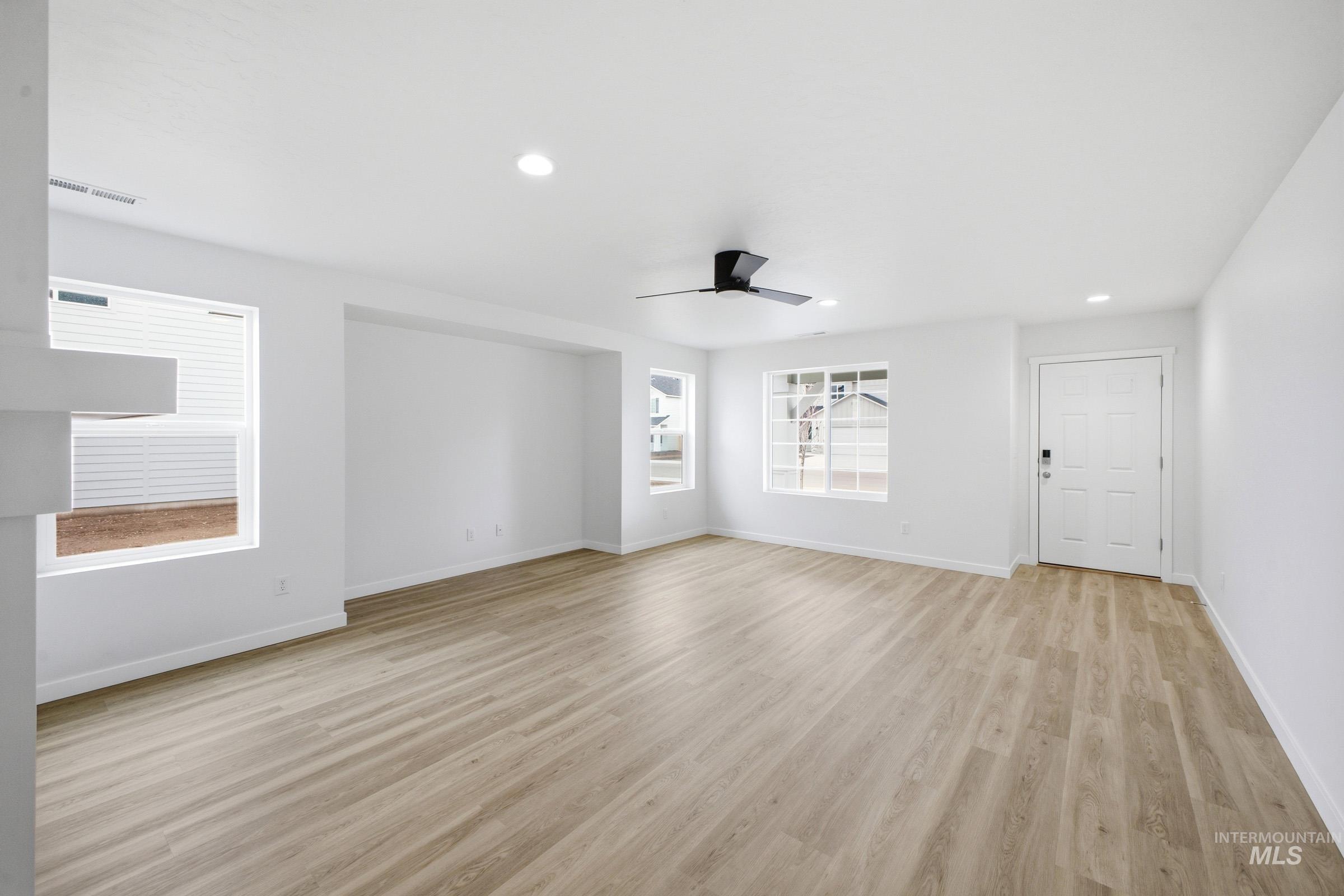 13724 Judson St, Caldwell, Idaho 83607, 5 Bedrooms, 2.5 Bathrooms, Residential For Sale, Price $479,990,MLS 98978070