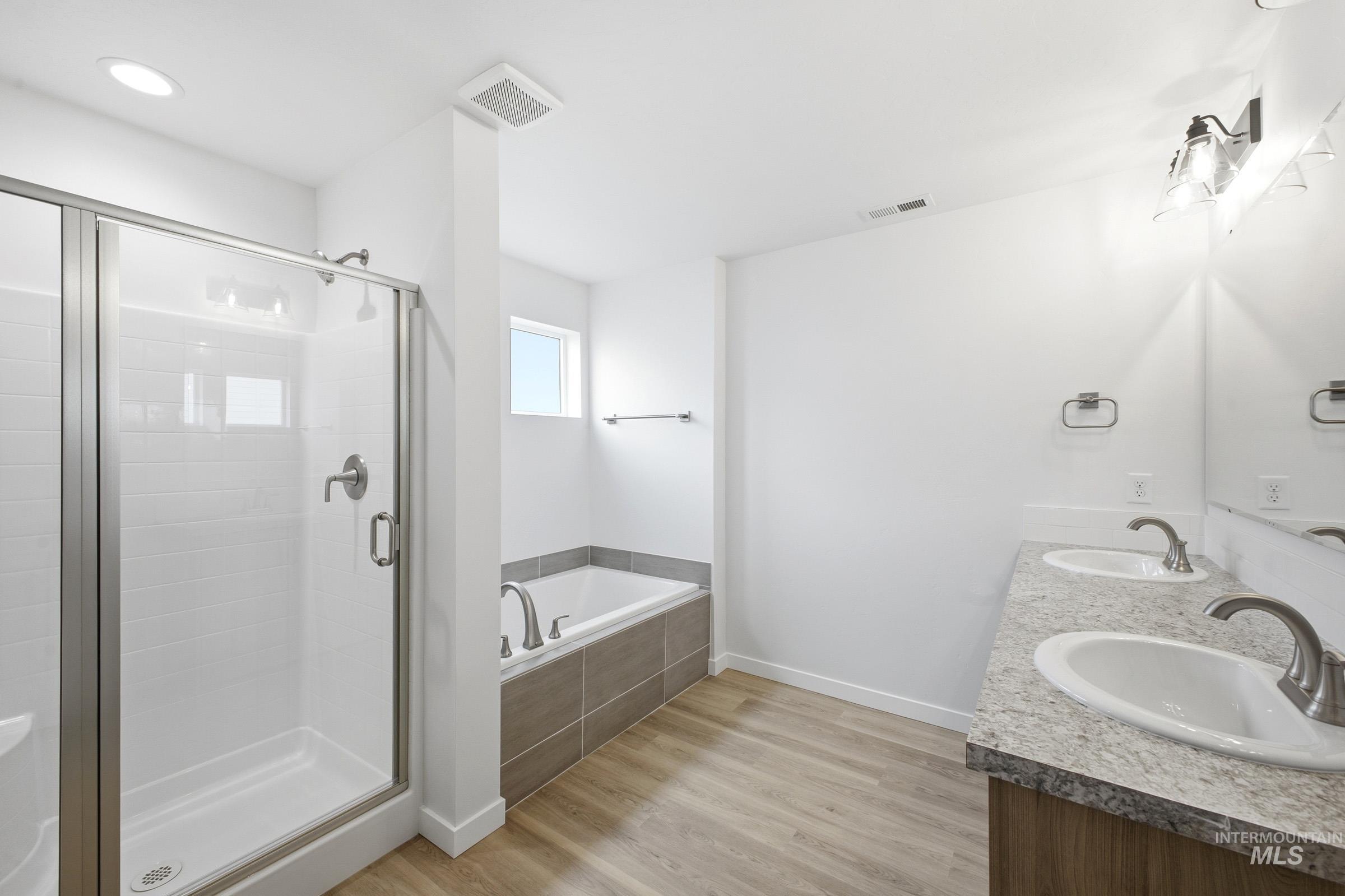 13724 Judson St, Caldwell, Idaho 83607, 5 Bedrooms, 2.5 Bathrooms, Residential For Sale, Price $479,990,MLS 98978070