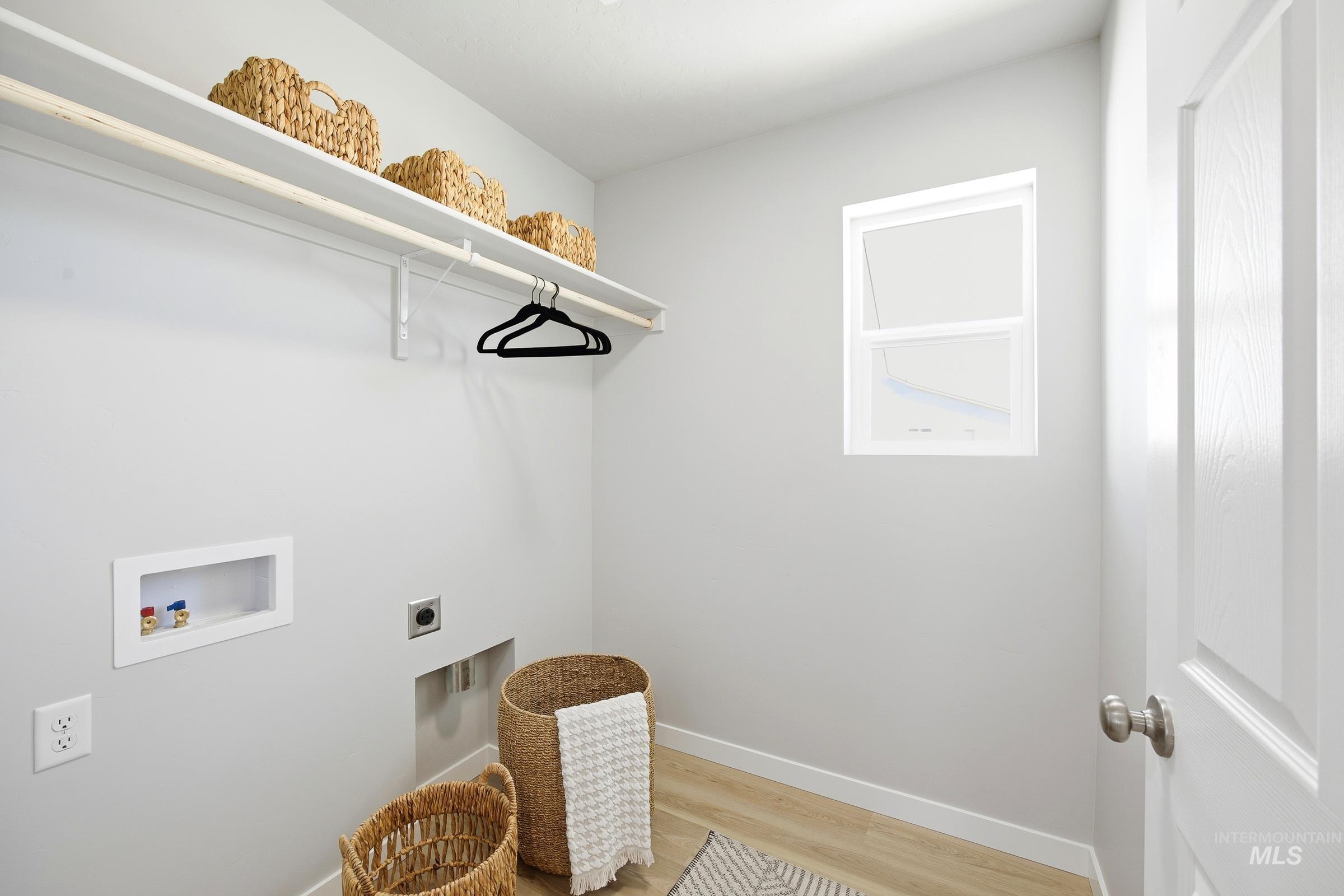 27 S Sweetgrass Pl, Nampa, Idaho 83651, 4 Bedrooms, 2.5 Bathrooms, Residential For Sale, Price $436,990,MLS 98978071