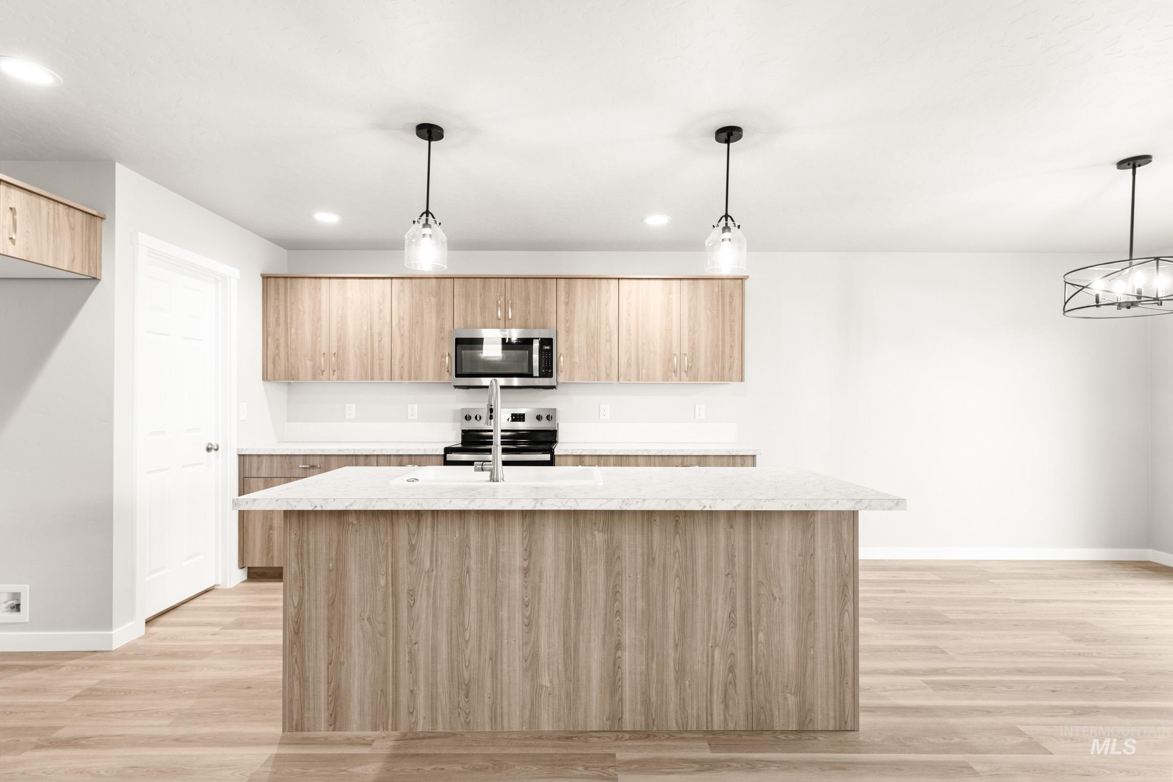 27 S Sweetgrass Pl, Nampa, Idaho 83651, 4 Bedrooms, 2.5 Bathrooms, Residential For Sale, Price $434,990,MLS 98978071