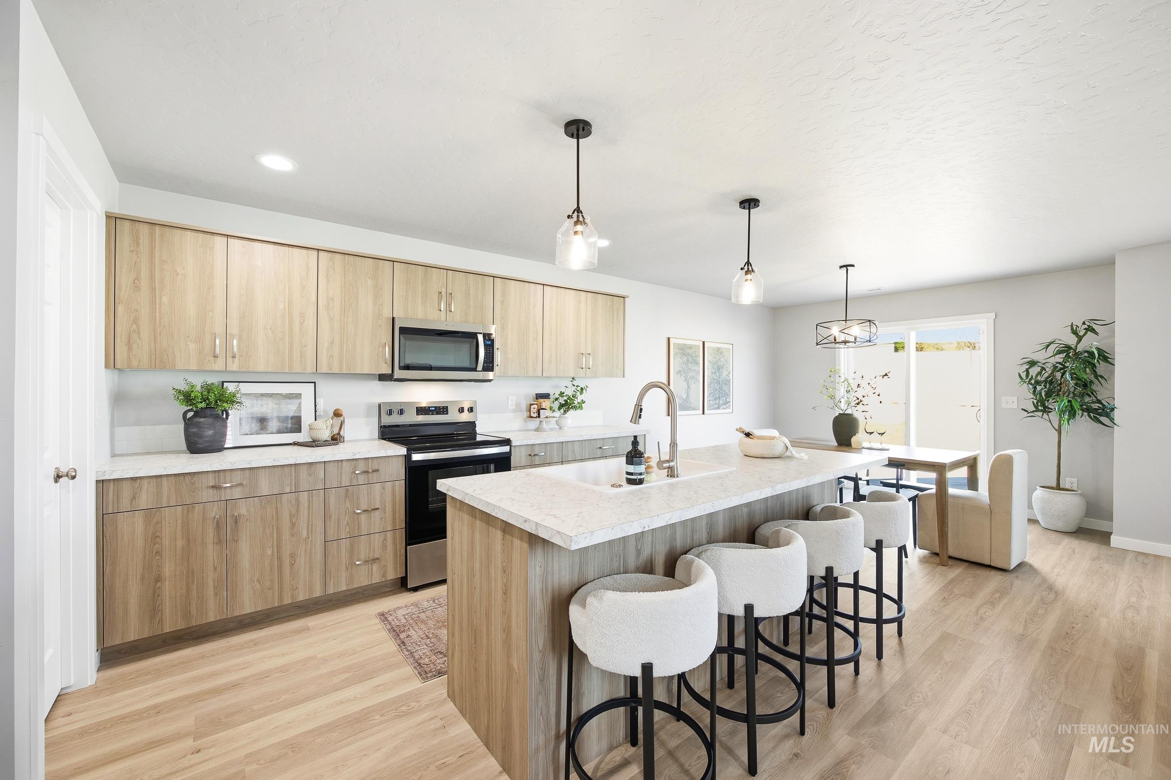 27 S Sweetgrass Pl, Nampa, Idaho 83651, 4 Bedrooms, 2.5 Bathrooms, Residential For Sale, Price $436,990,MLS 98978071